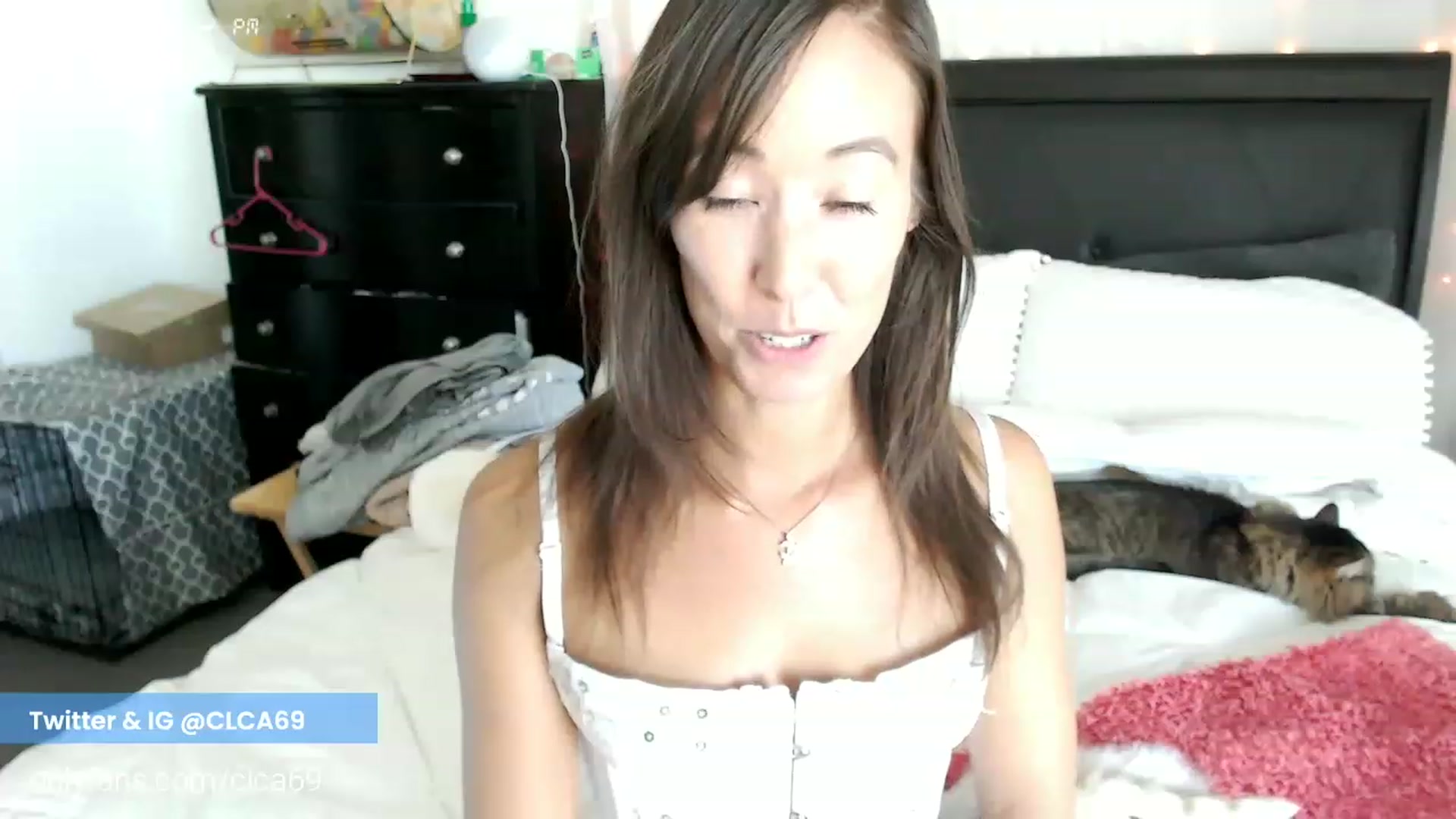 Gallery image thumbnail from Christy_Love's myfreecams stream on, 11/24/2022, 21:17 image 14 of 20