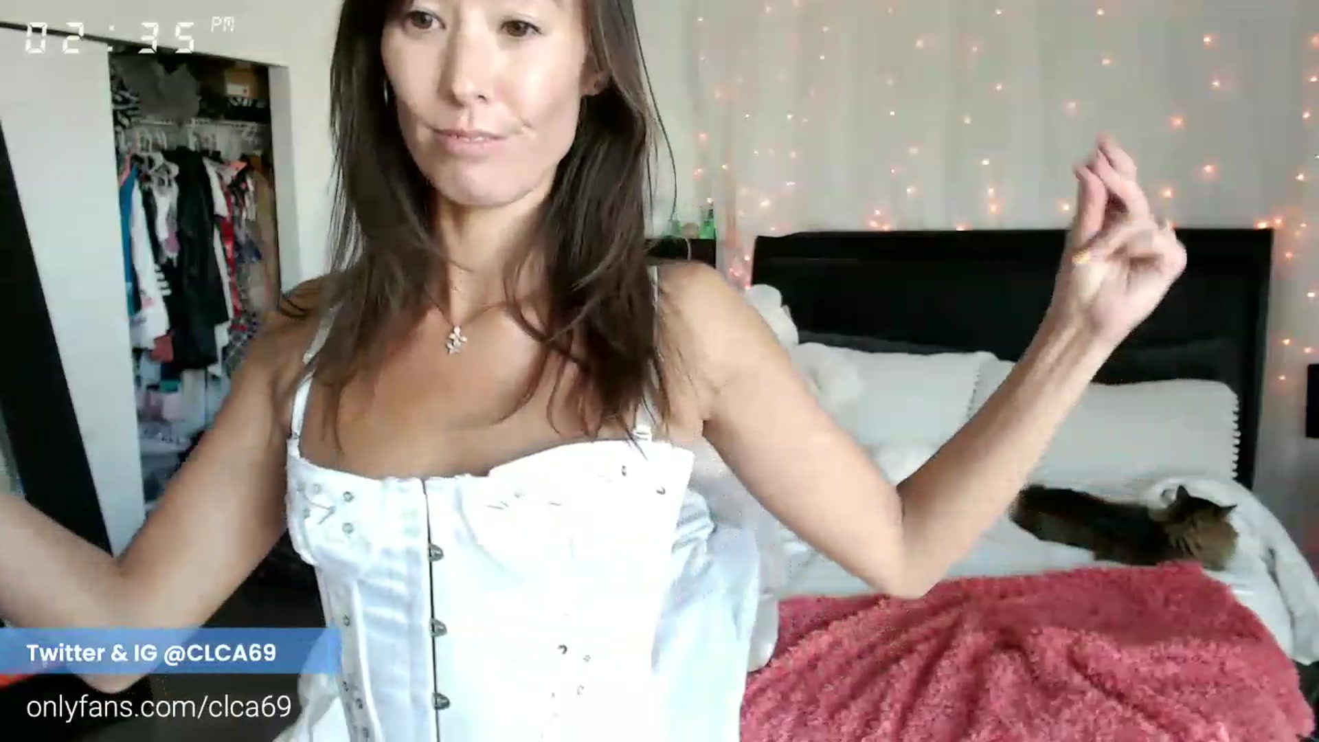 Gallery image thumbnail from Christy_Love's myfreecams stream on, 11/24/2022, 23:02 image 6 of 20