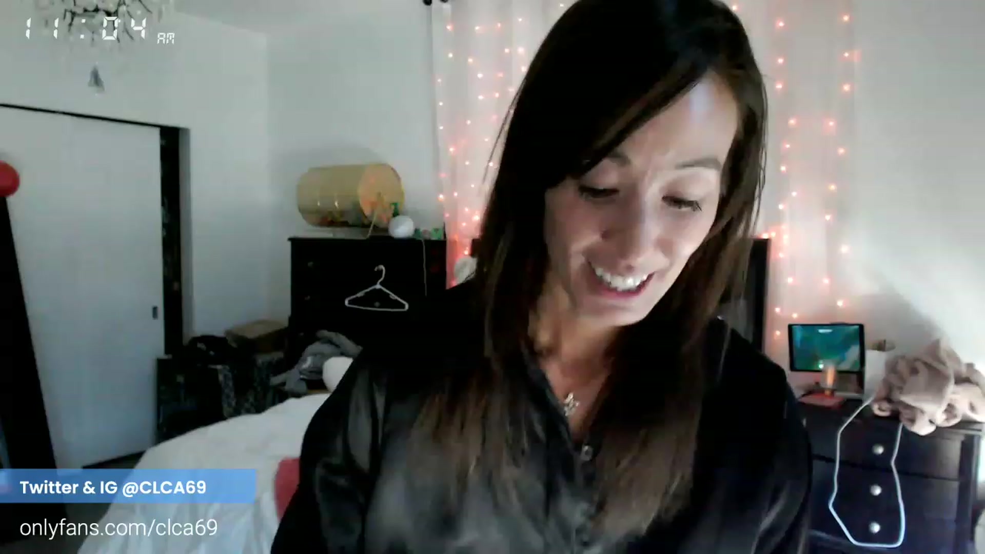 Gallery image thumbnail from Christy_Love's myfreecams stream on, 11/26/2022, 19:07 image 18 of 20