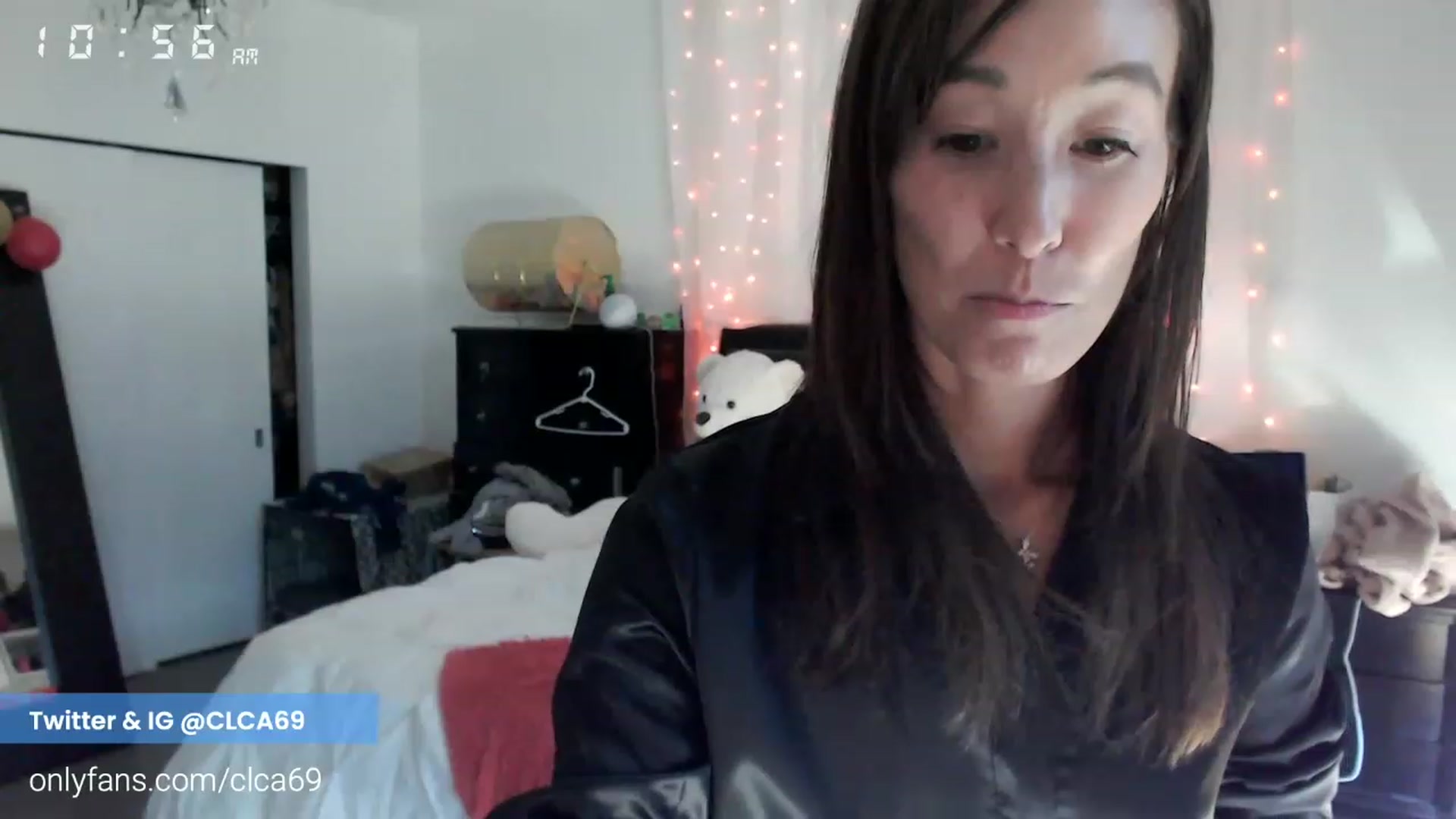 Gallery image thumbnail from Christy_Love's myfreecams stream on, 11/26/2022, 19:07 image 3 of 20