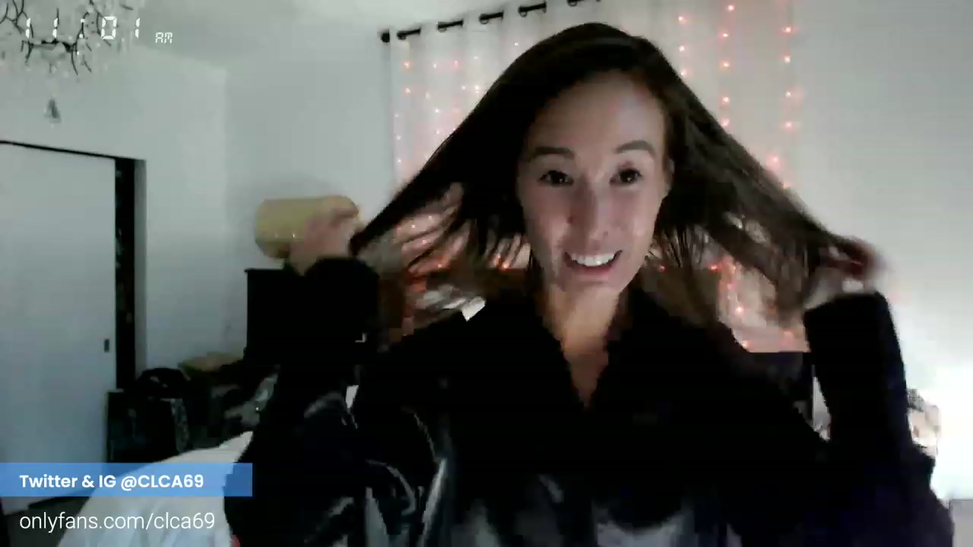 Gallery image thumbnail from Christy_Love's myfreecams stream on, 11/26/2022, 19:07 image 12 of 20