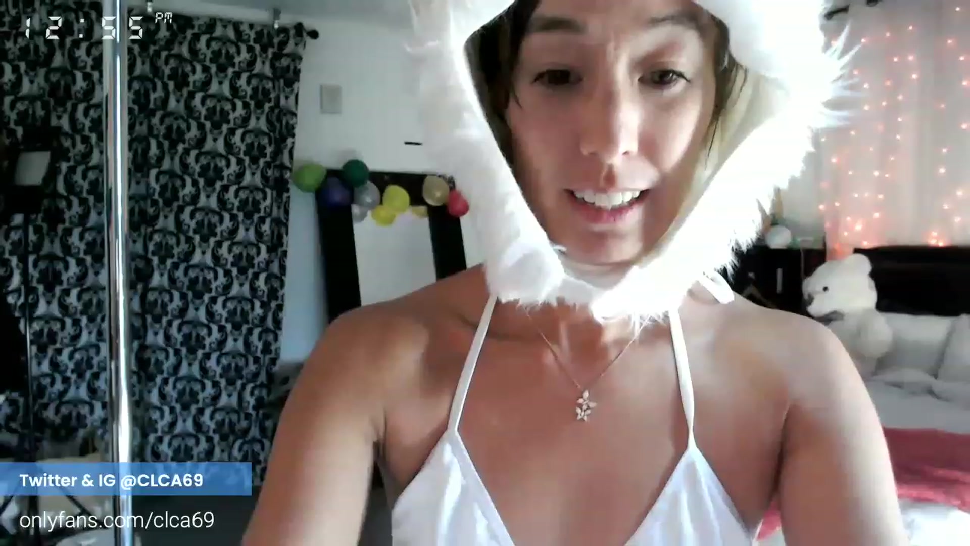 Gallery image thumbnail from Christy_Love's myfreecams stream on, 11/27/2022, 21:54 image 4 of 20