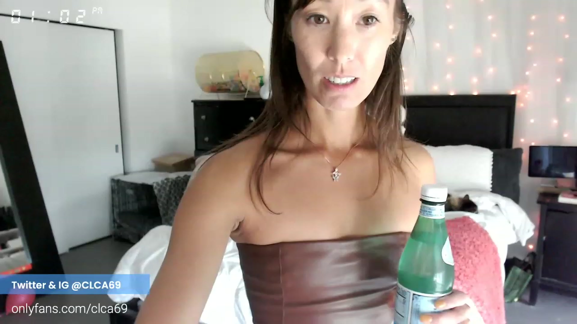 Gallery image thumbnail from Christy_Love's myfreecams stream on, 11/28/2022, 22:14 image 10 of 20