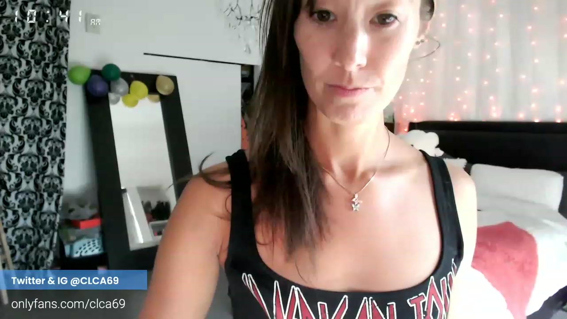 Gallery image thumbnail from Christy_Love's myfreecams stream on, 12/01/2022, 18:43 image 19 of 20