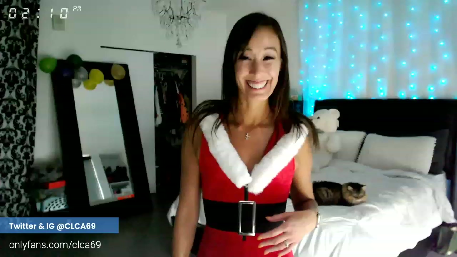 Gallery image thumbnail from Christy_Love's myfreecams stream on, 12/03/2022, 22:25 image 17 of 20