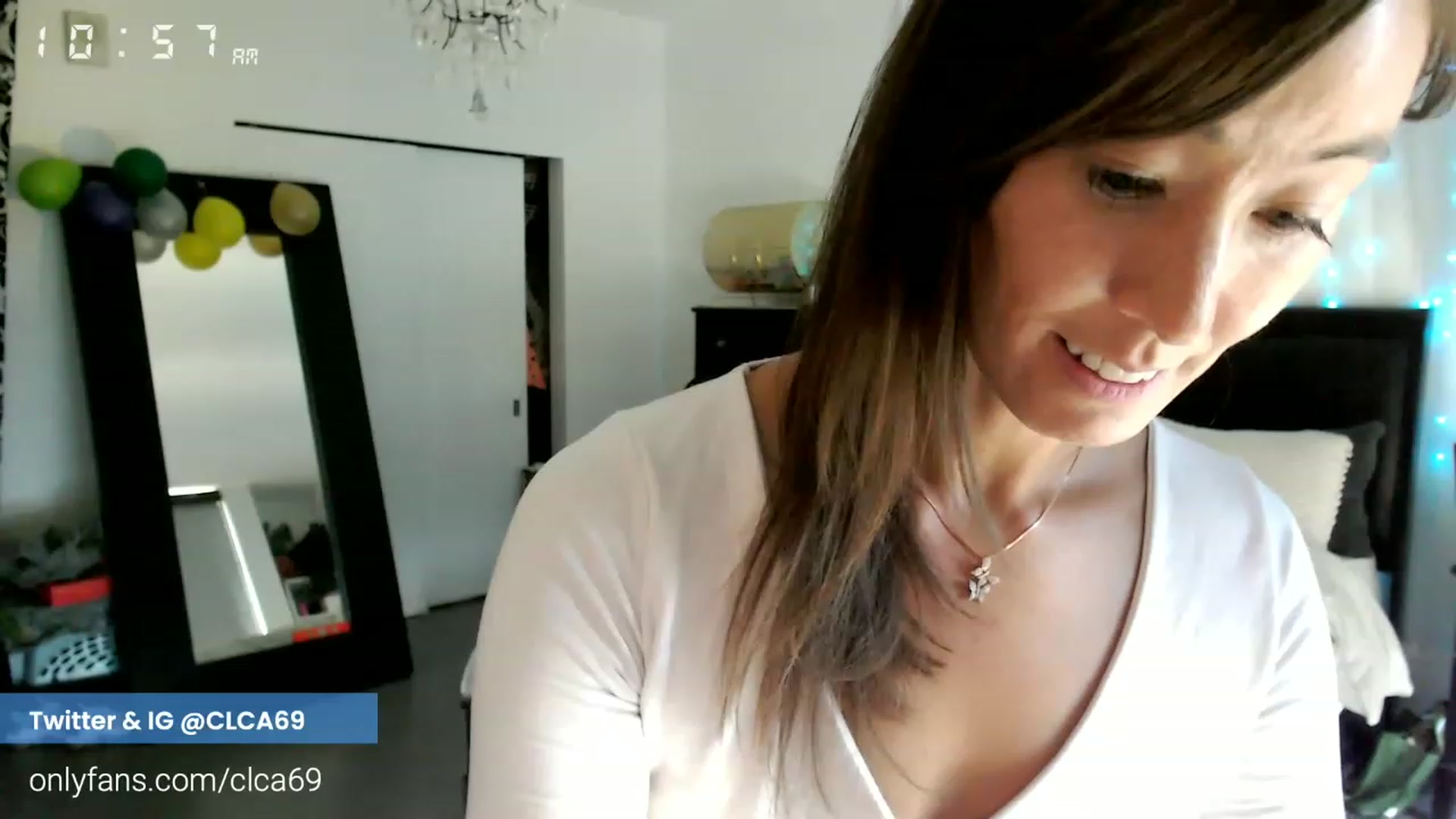 Gallery image thumbnail from Christy_Love's myfreecams stream on, 12/05/2022, 19:19 image 14 of 20