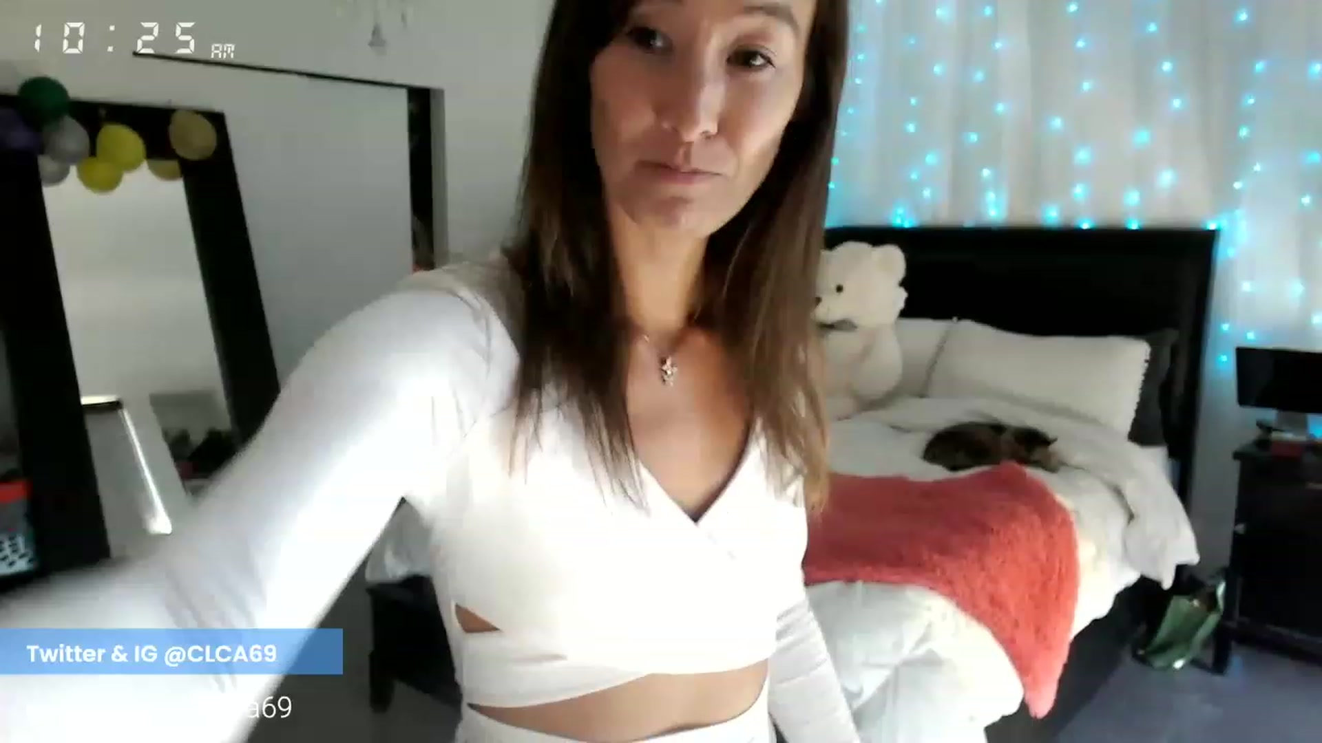 Gallery image thumbnail from Christy_Love's myfreecams stream on, 12/05/2022, 19:19 image 3 of 20
