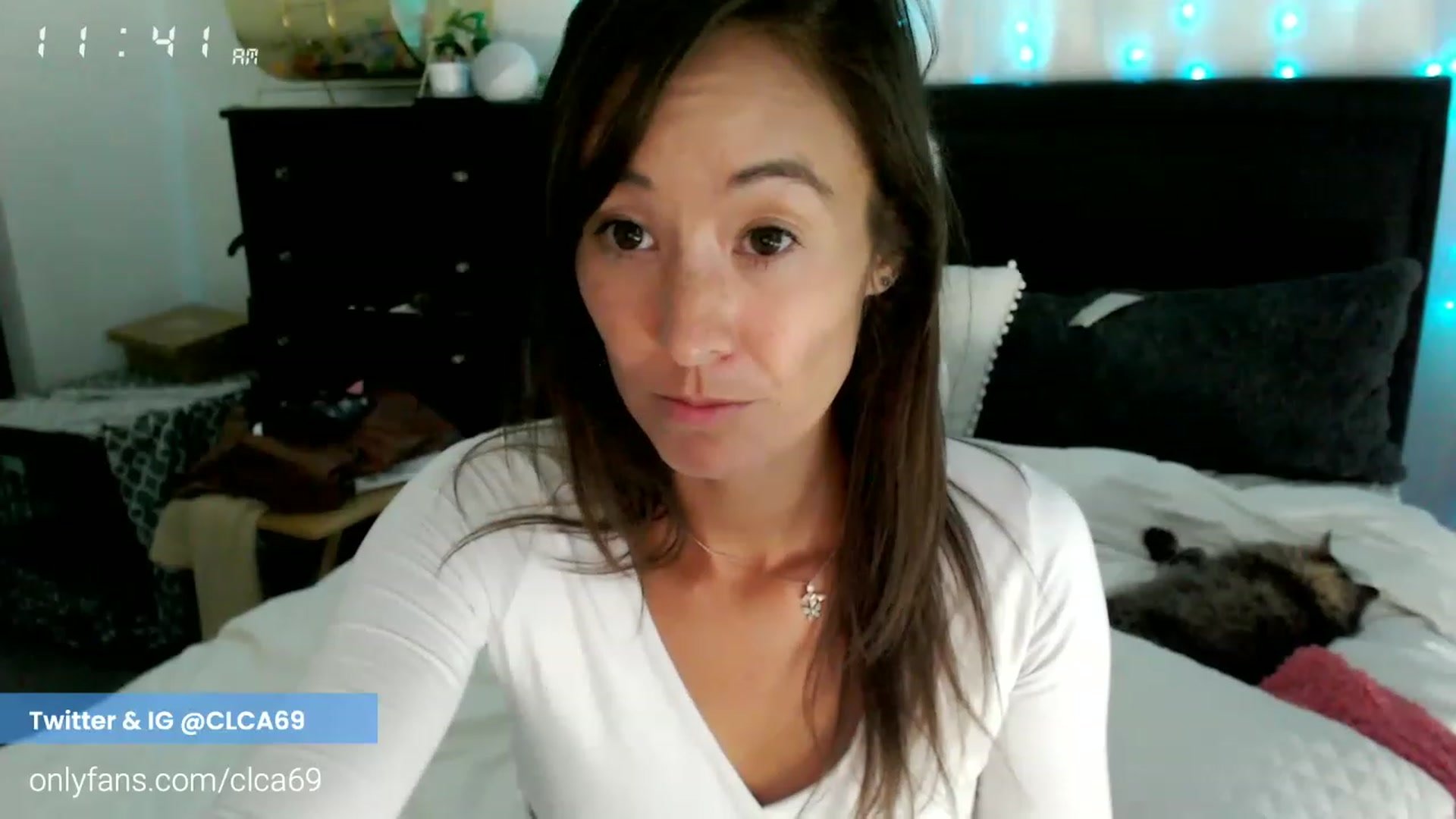 Gallery image thumbnail from Christy_Love's myfreecams stream on, 12/05/2022, 20:49 image 3 of 20