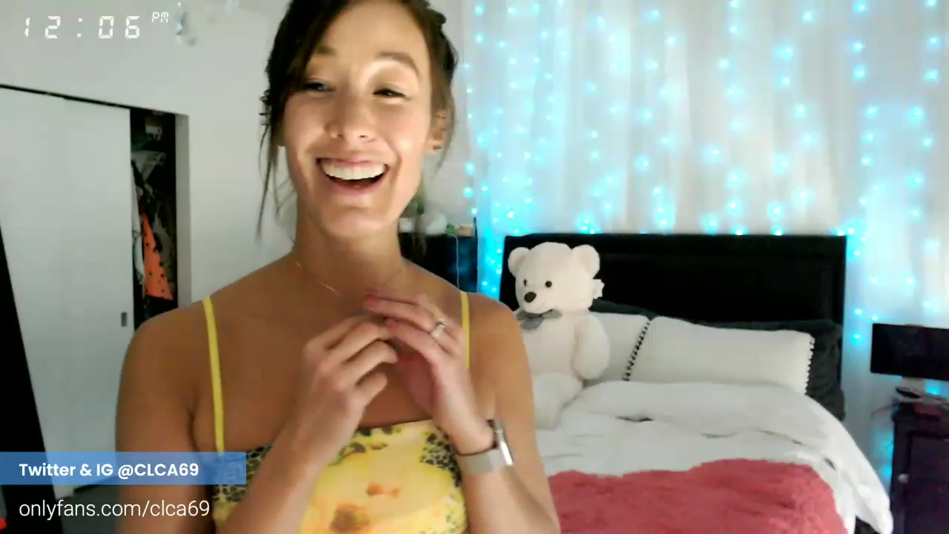 Gallery image thumbnail from Christy_Love's myfreecams stream on, 12/06/2022, 20:12 image 20 of 20