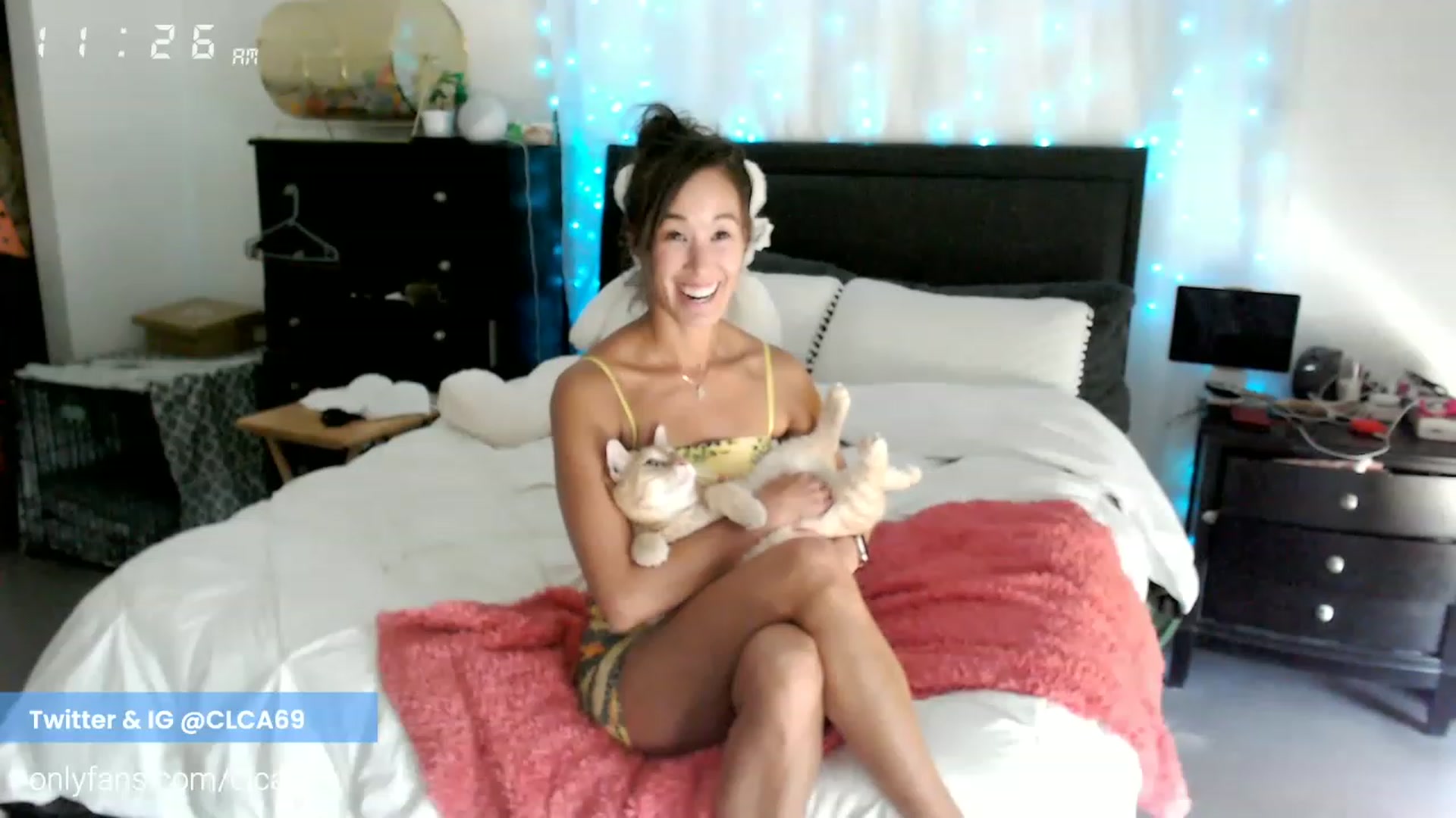 Gallery image thumbnail from Christy_Love's myfreecams stream on, 12/06/2022, 20:12 image 10 of 20