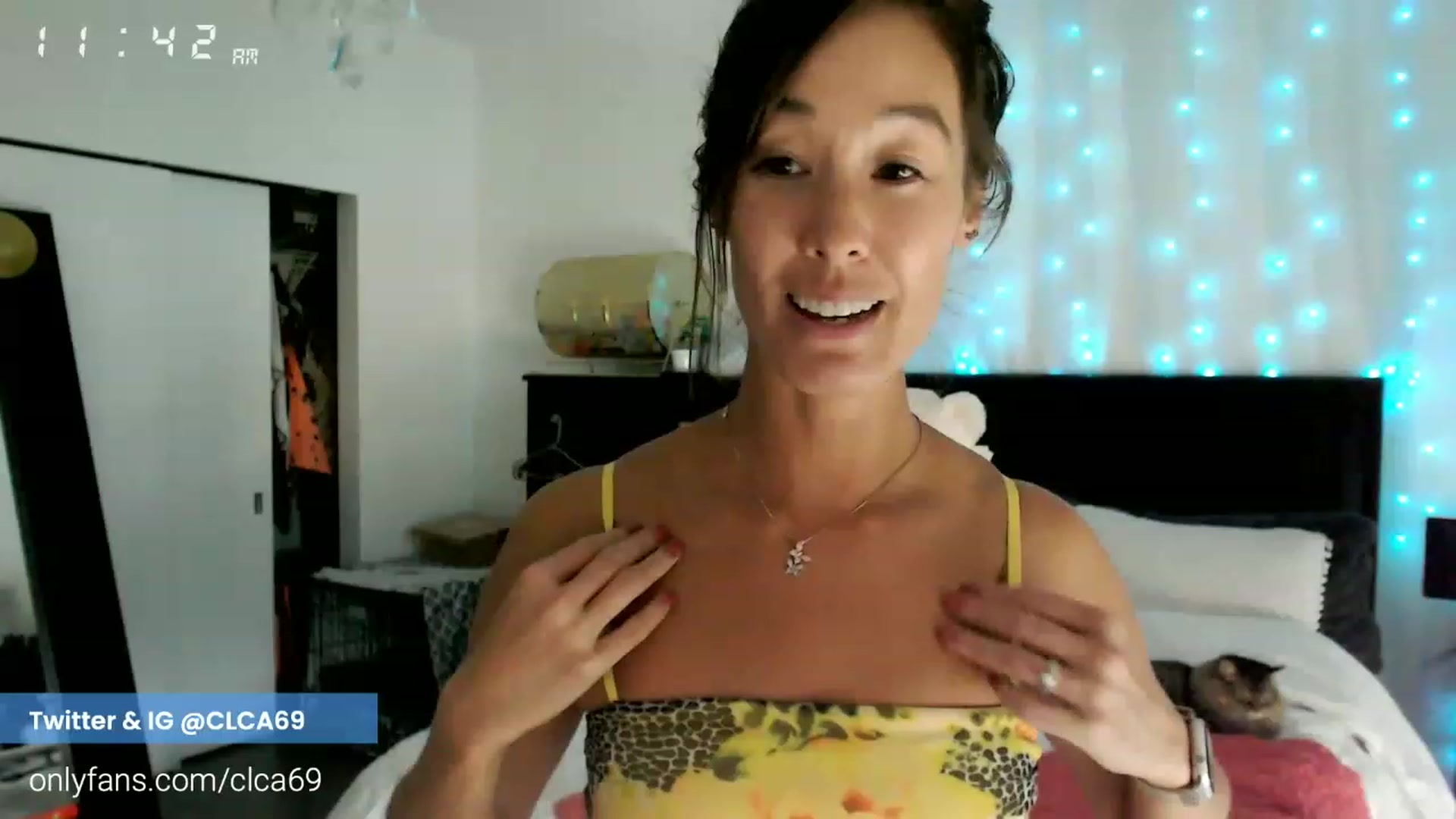 Gallery image thumbnail from Christy_Love's myfreecams stream on, 12/06/2022, 20:12 image 14 of 20