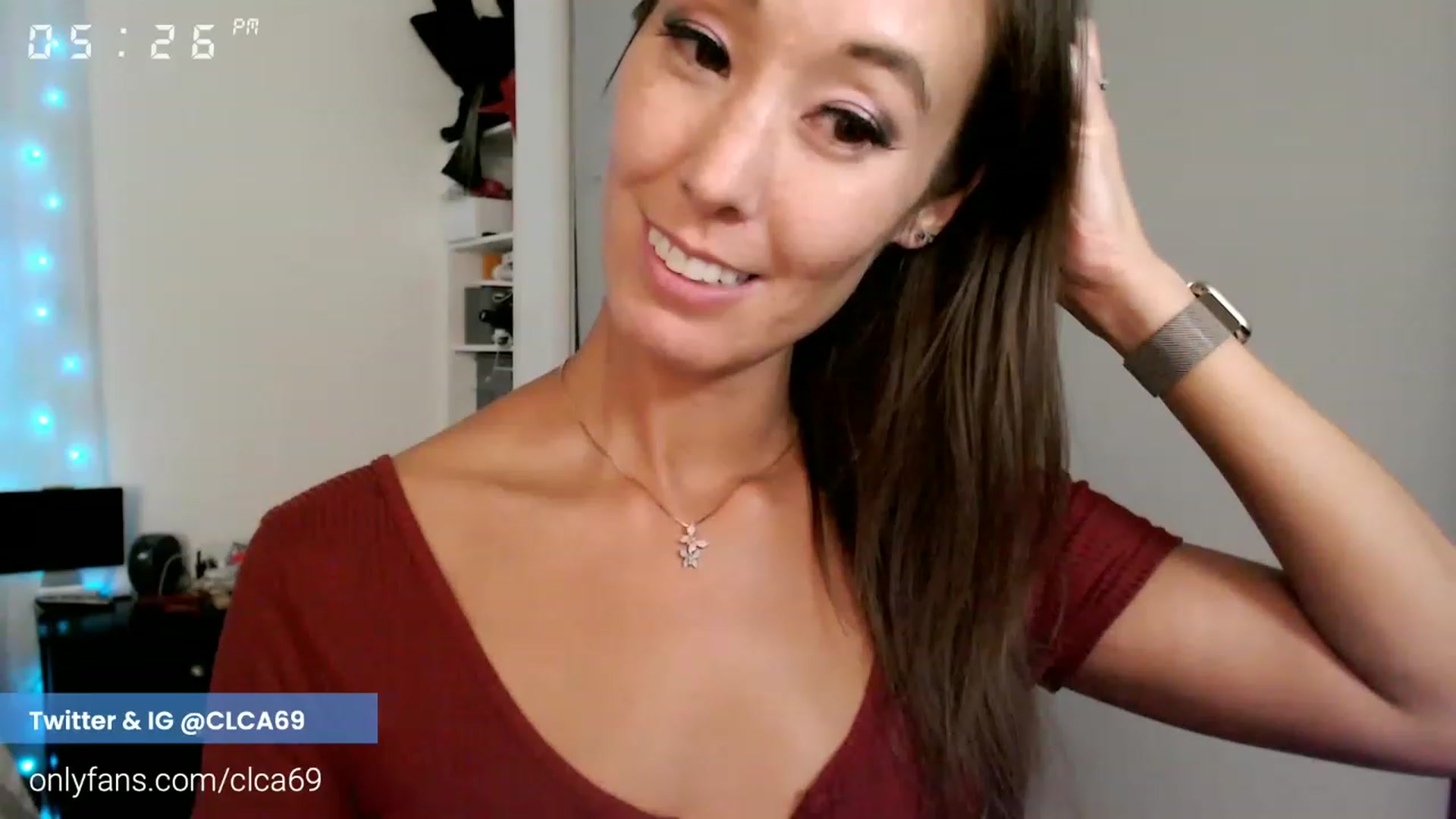 Gallery image thumbnail from Christy_Love's myfreecams stream on, 12/08/2022, 01:34 image 18 of 20