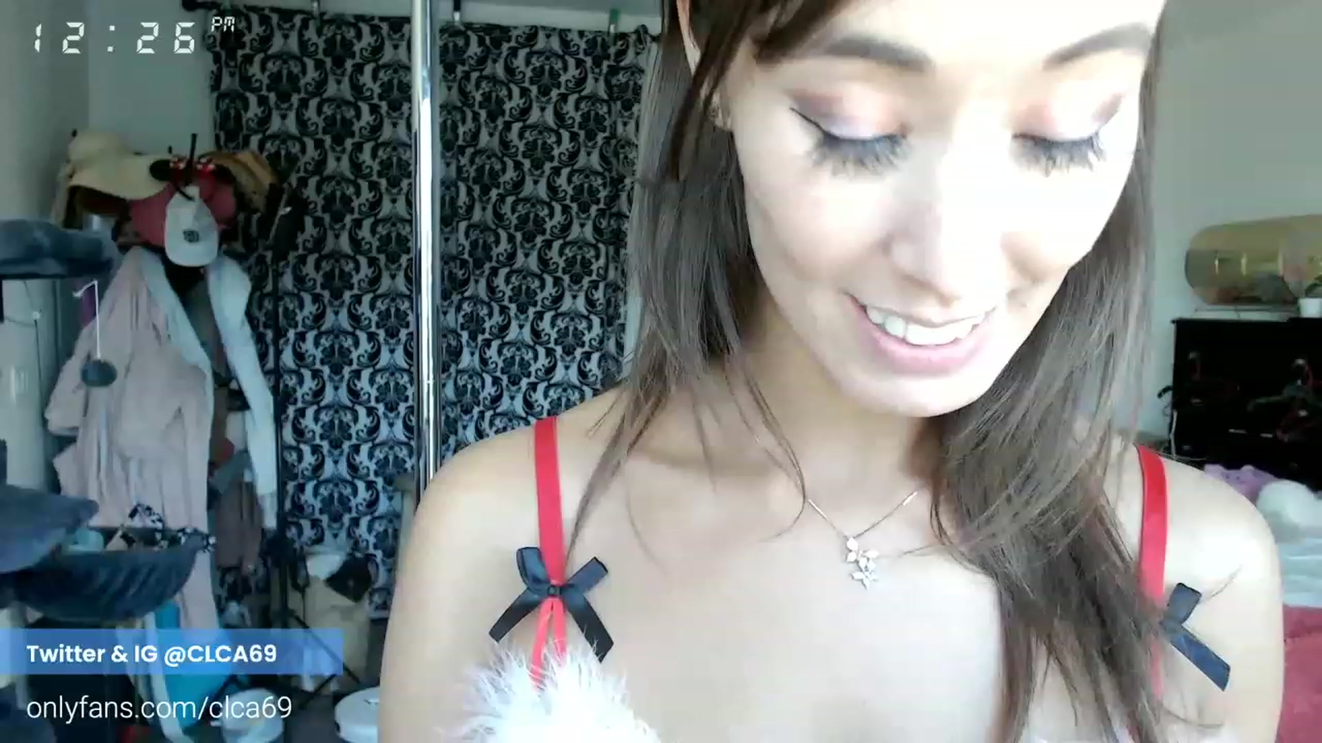 Gallery image thumbnail from Christy_Love's myfreecams stream on, 12/10/2022, 20:42 image 1 of 20