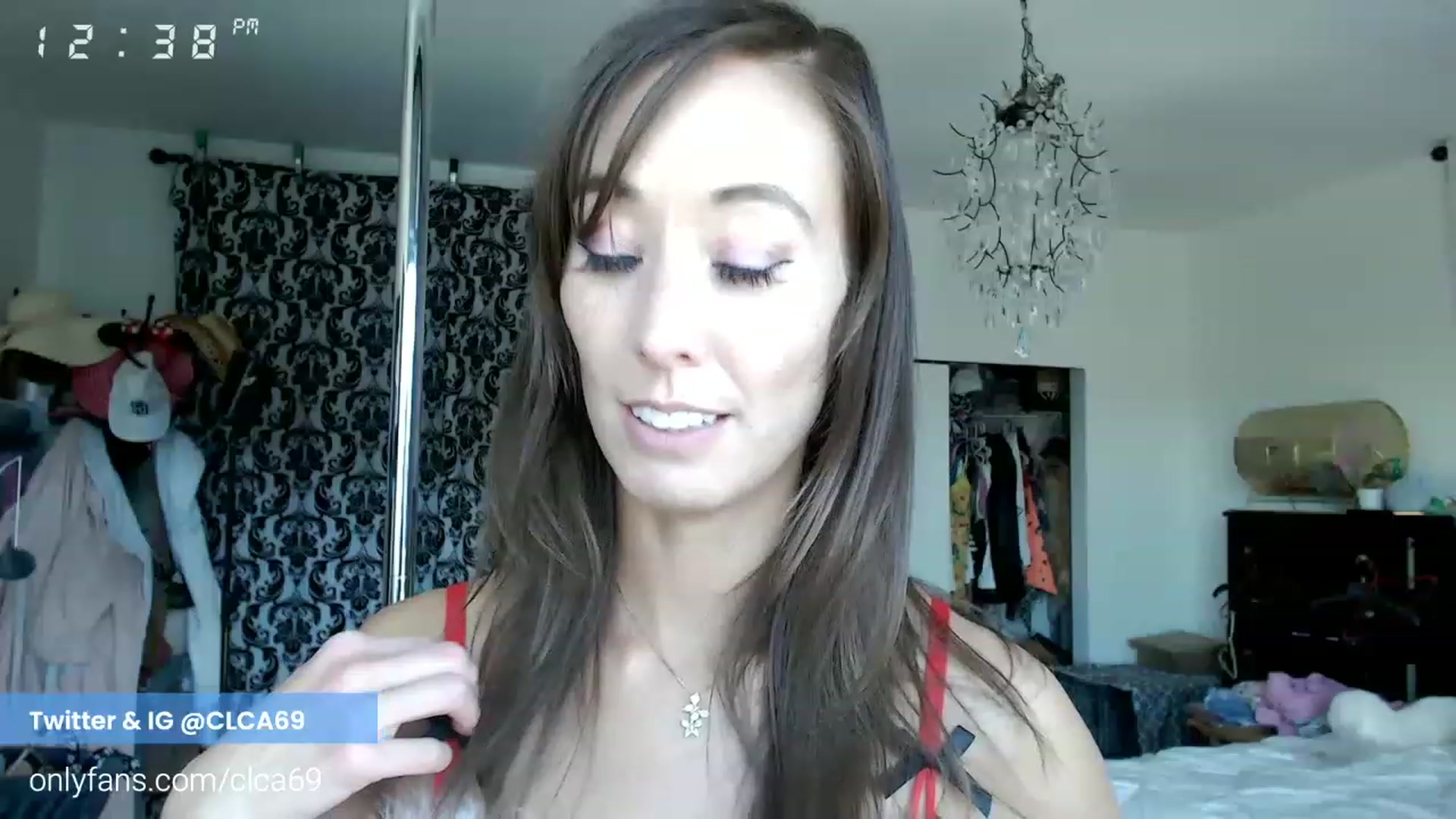 Gallery image thumbnail from Christy_Love's myfreecams stream on, 12/10/2022, 20:42 image 19 of 20
