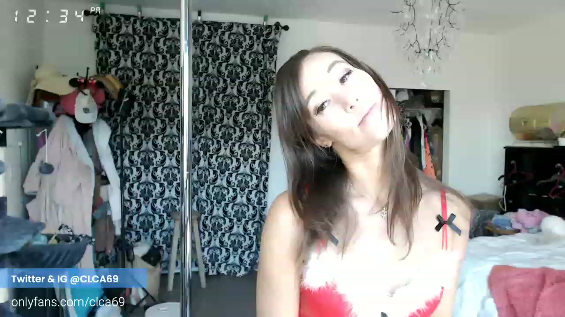 Gallery image thumbnail from Christy_Love's myfreecams stream on, 12/10/2022, 20:42 image 12 of 20