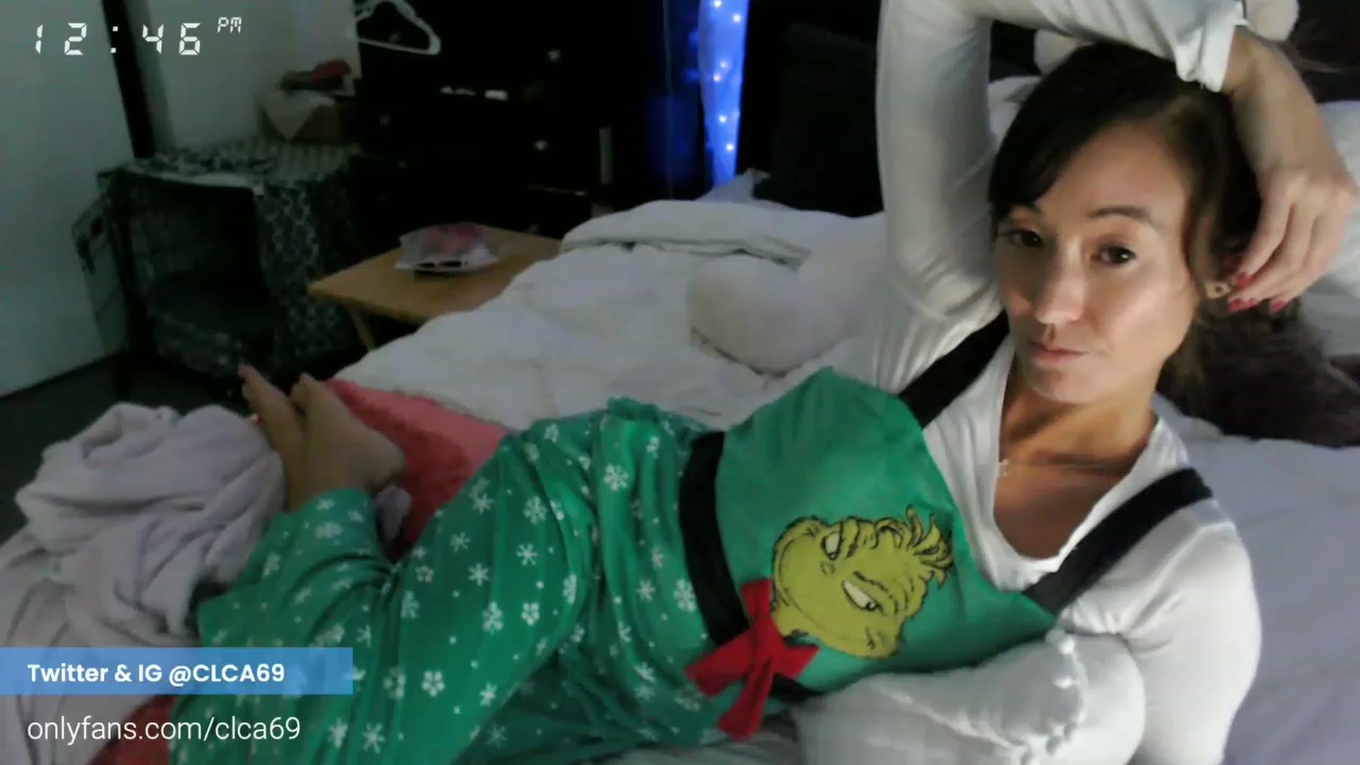 Gallery image thumbnail from Christy_Love's myfreecams stream on, 12/24/2022, 21:02 image 16 of 20