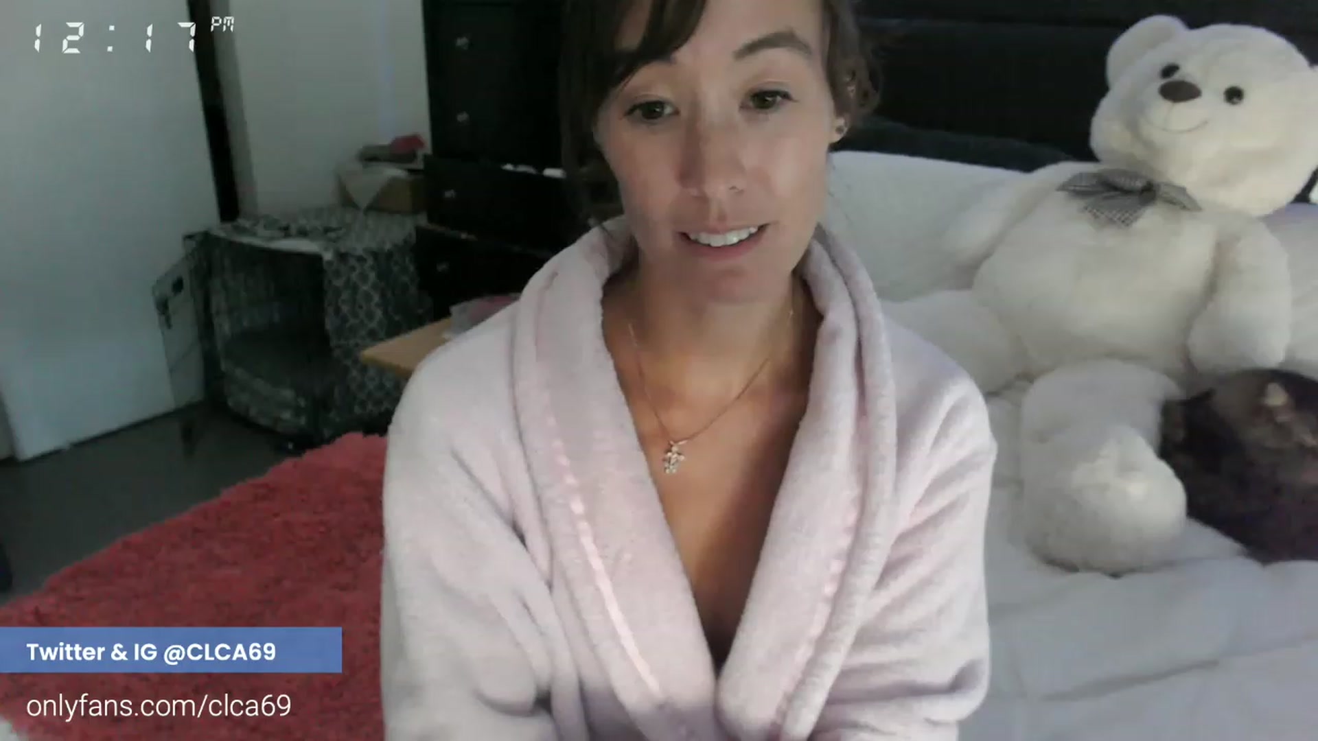 Gallery image thumbnail from Christy_Love's myfreecams stream on, 12/24/2022, 21:02 image 6 of 20