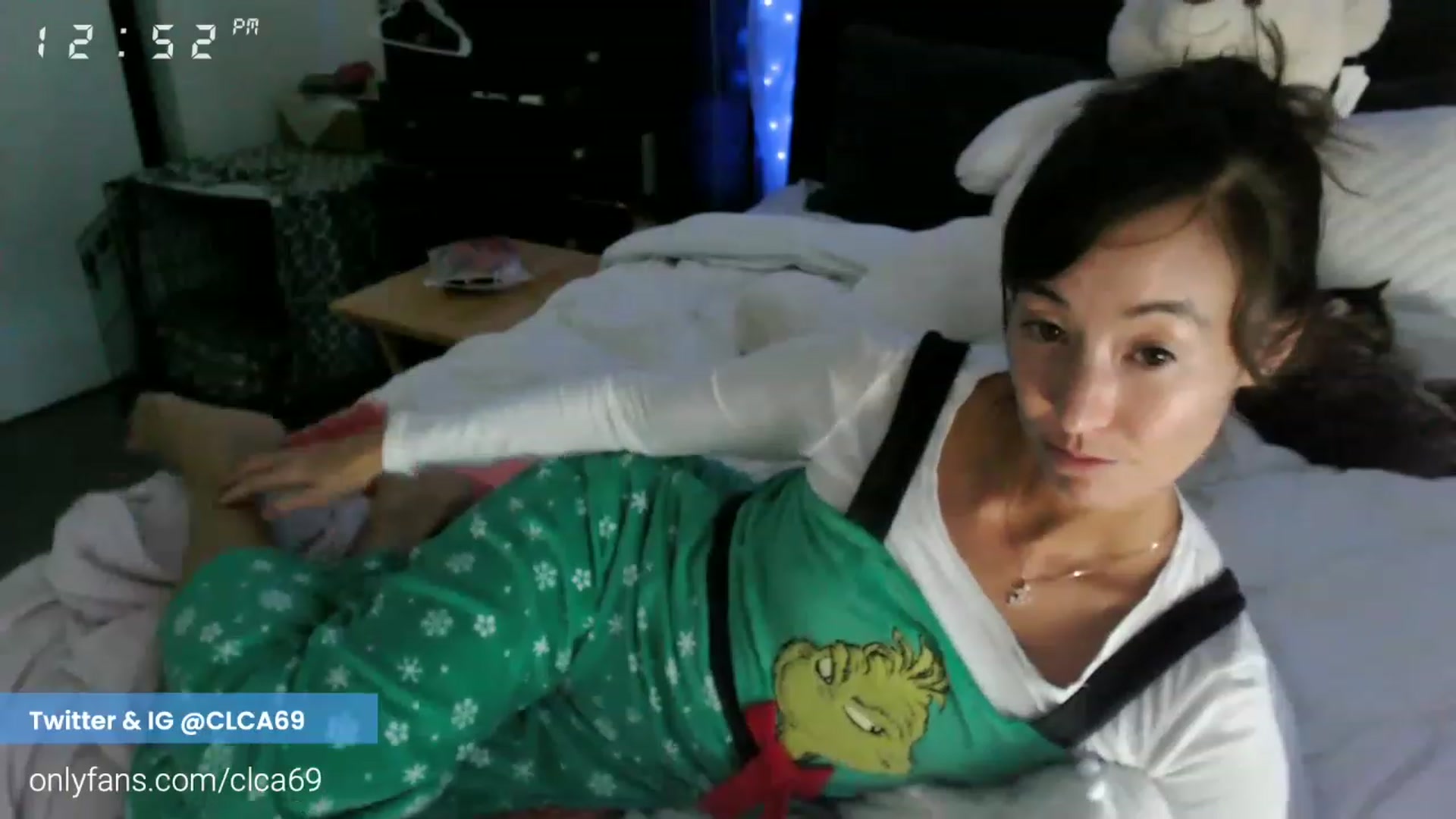 Gallery image thumbnail from Christy_Love's myfreecams stream on, 12/24/2022, 21:02 image 18 of 20