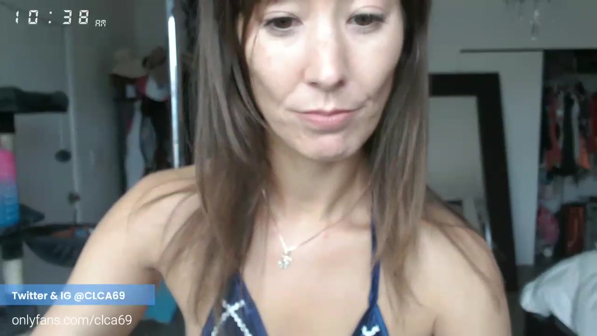 Gallery image thumbnail from Christy_Love's myfreecams stream on, 12/29/2022, 18:46 image 11 of 20