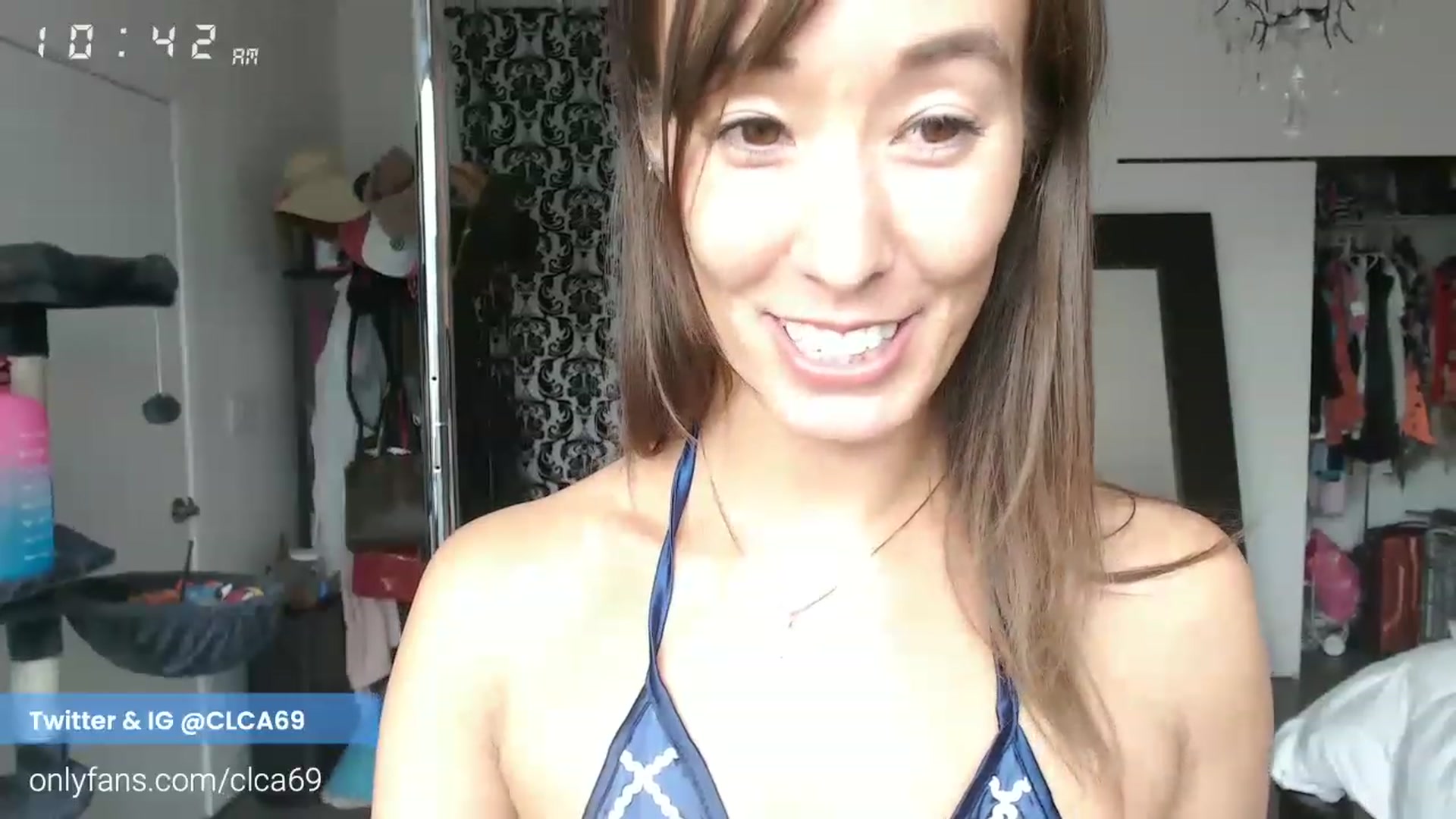 Gallery image thumbnail from Christy_Love's myfreecams stream on, 12/29/2022, 18:46 image 17 of 20