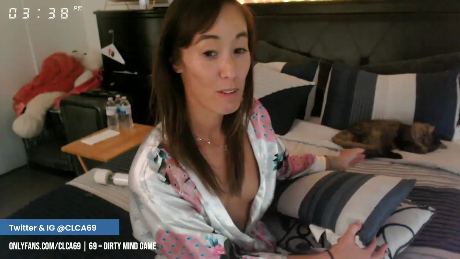 Gallery image thumbnail from Christy_Love's myfreecams stream on, 01/10/2023, 24:01 image 5 of 20