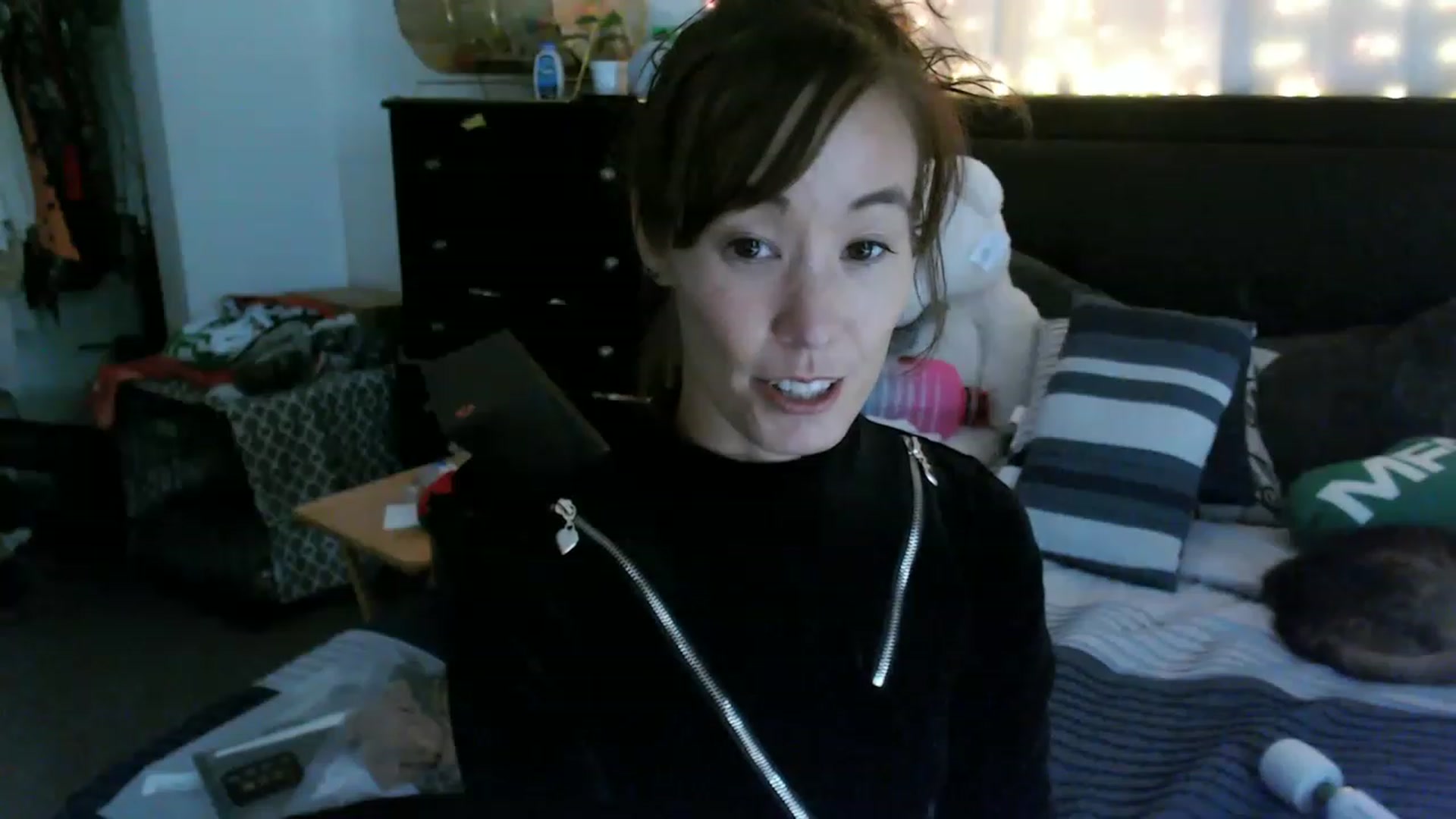 Gallery image thumbnail from Christy_Love's myfreecams stream on, 01/15/2023, 20:29 image 8 of 20