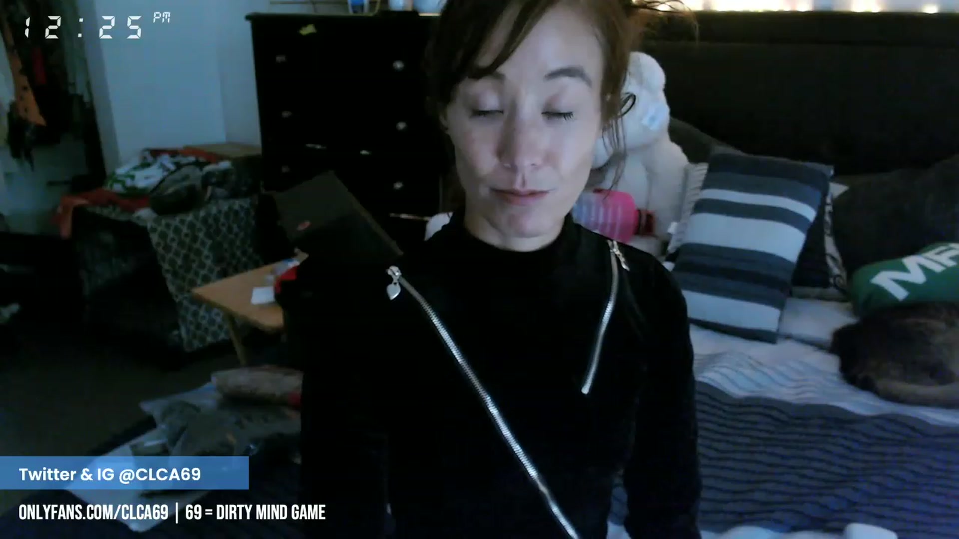 Gallery image thumbnail from Christy_Love's myfreecams stream on, 01/15/2023, 20:29 image 18 of 20