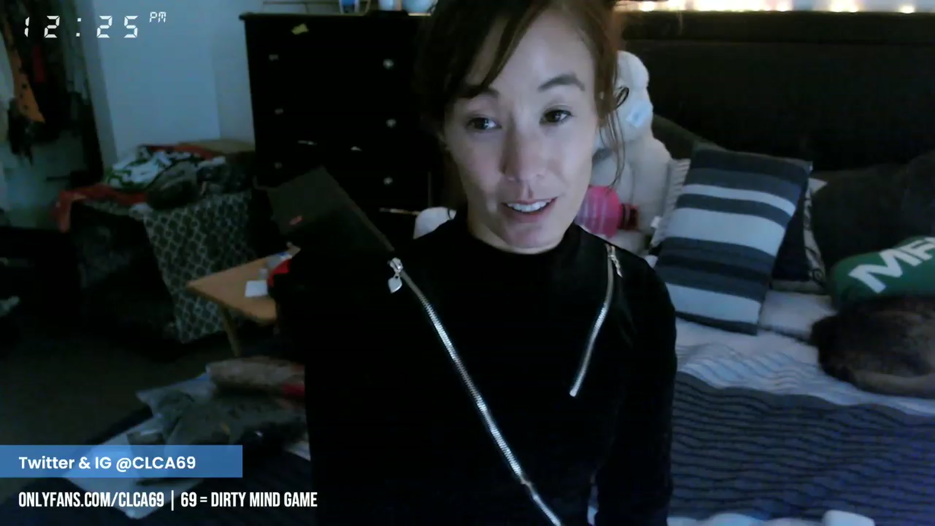 Gallery image thumbnail from Christy_Love's myfreecams stream on, 01/15/2023, 20:29 image 17 of 20
