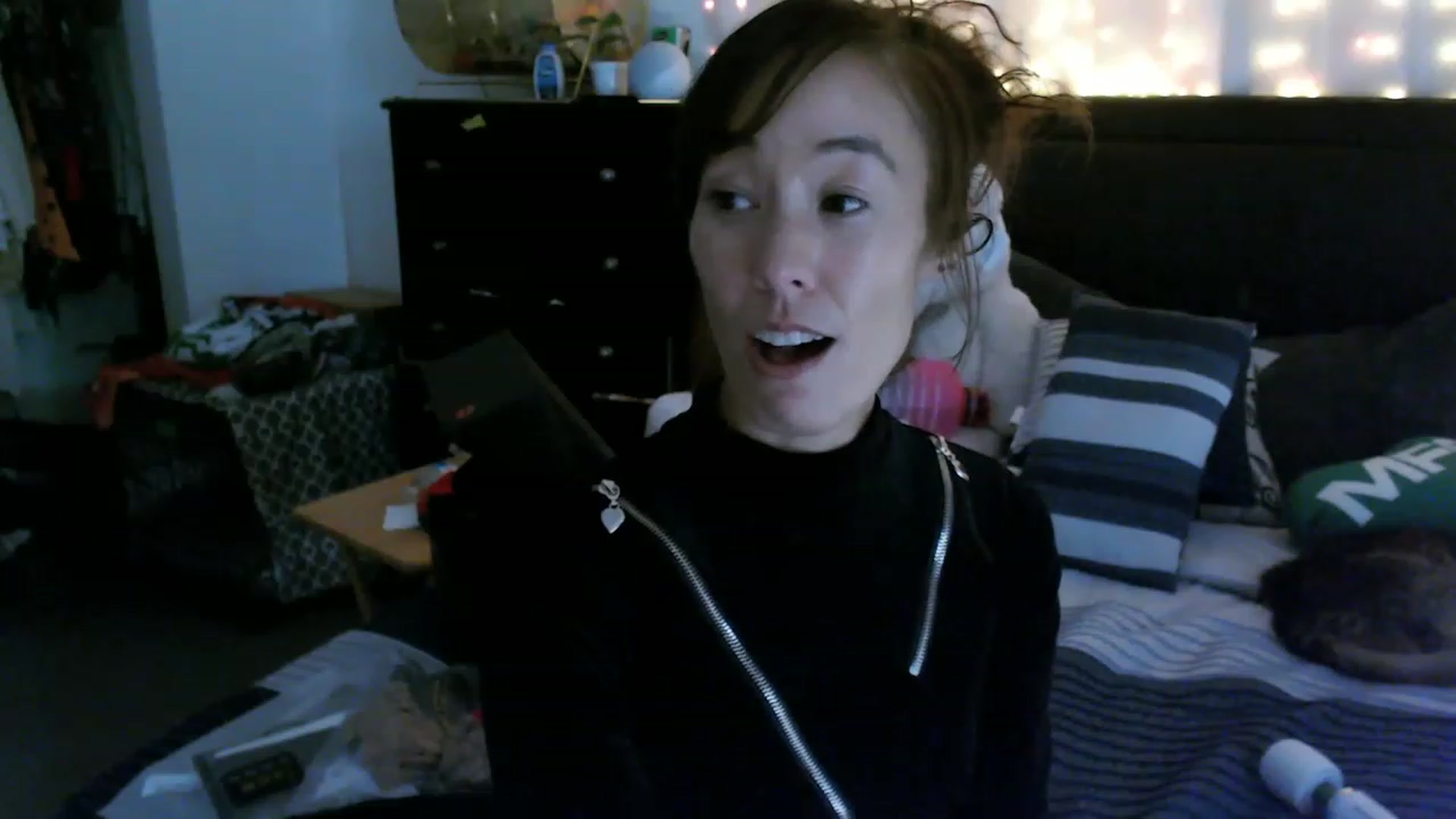 Gallery image thumbnail from Christy_Love's myfreecams stream on, 01/15/2023, 20:29 image 13 of 20