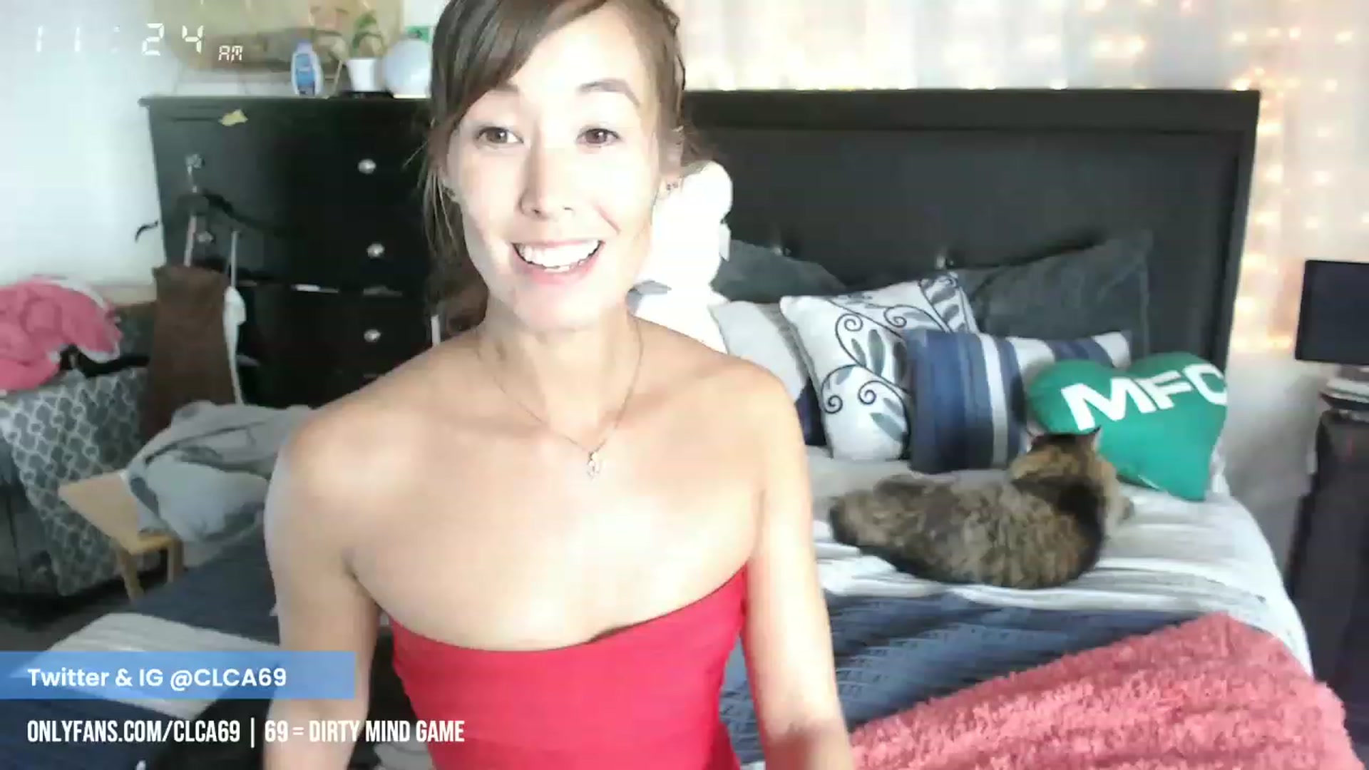 Gallery image thumbnail from Christy_Love's myfreecams stream on, 01/17/2023, 20:04 image 13 of 20