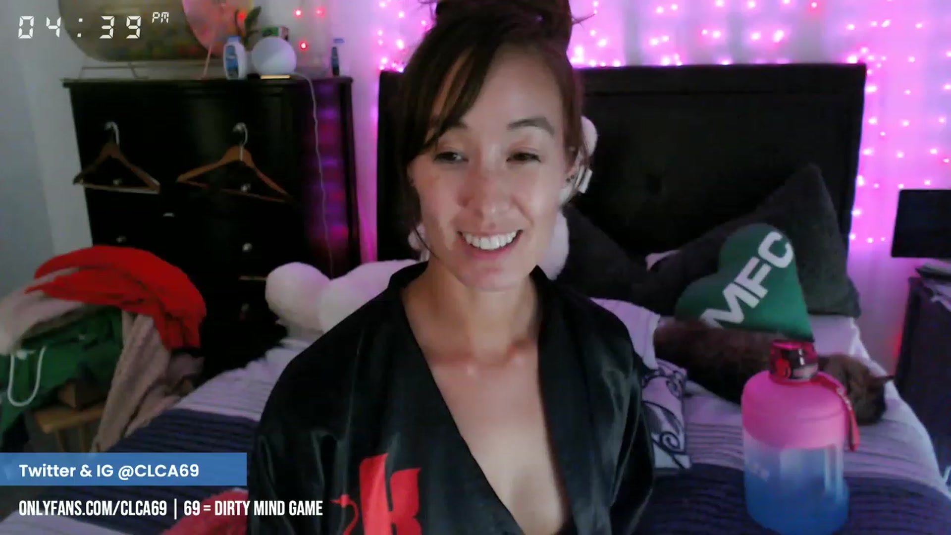 Gallery image thumbnail from Christy_Love's myfreecams stream on, 02/21/2023, 24:43 image 16 of 20