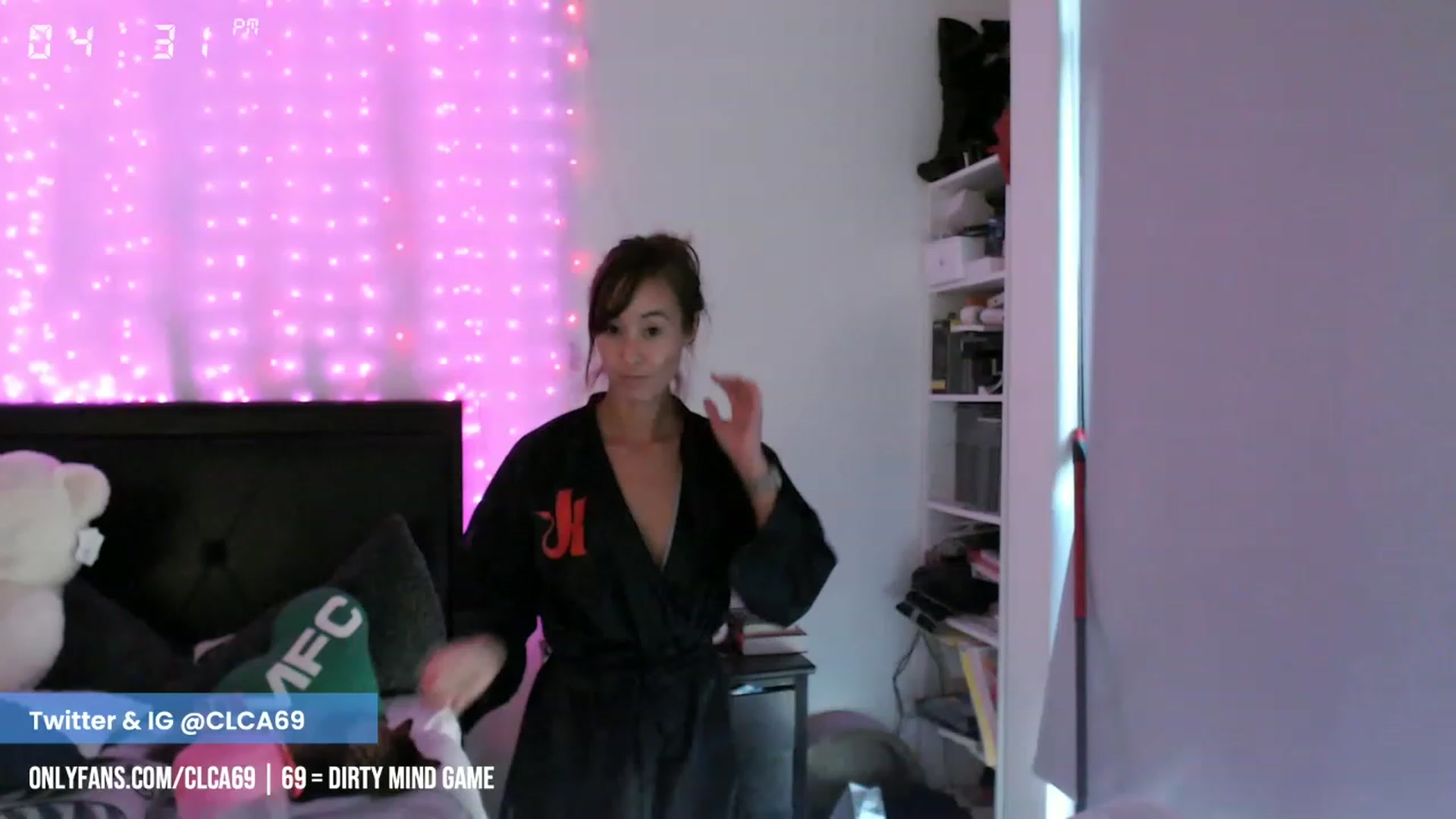 Gallery image thumbnail from Christy_Love's myfreecams stream on, 02/21/2023, 24:43 image 3 of 20