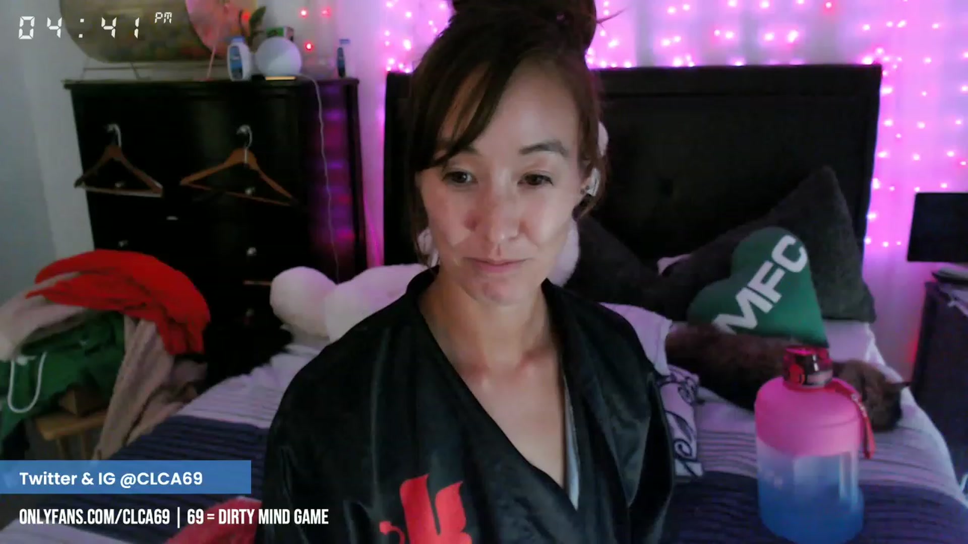 Gallery image thumbnail from Christy_Love's myfreecams stream on, 02/21/2023, 24:43 image 18 of 20