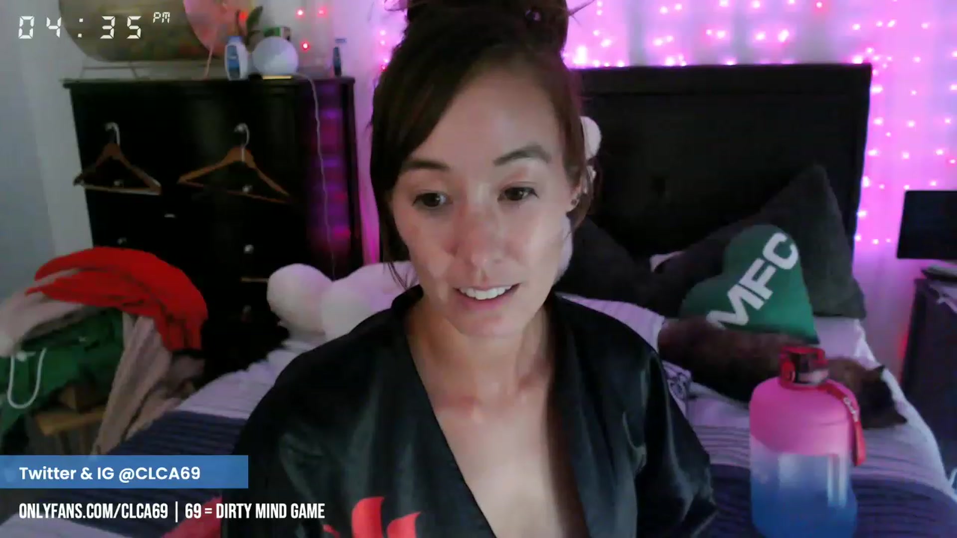 Gallery image thumbnail from Christy_Love's myfreecams stream on, 02/21/2023, 24:43 image 10 of 20