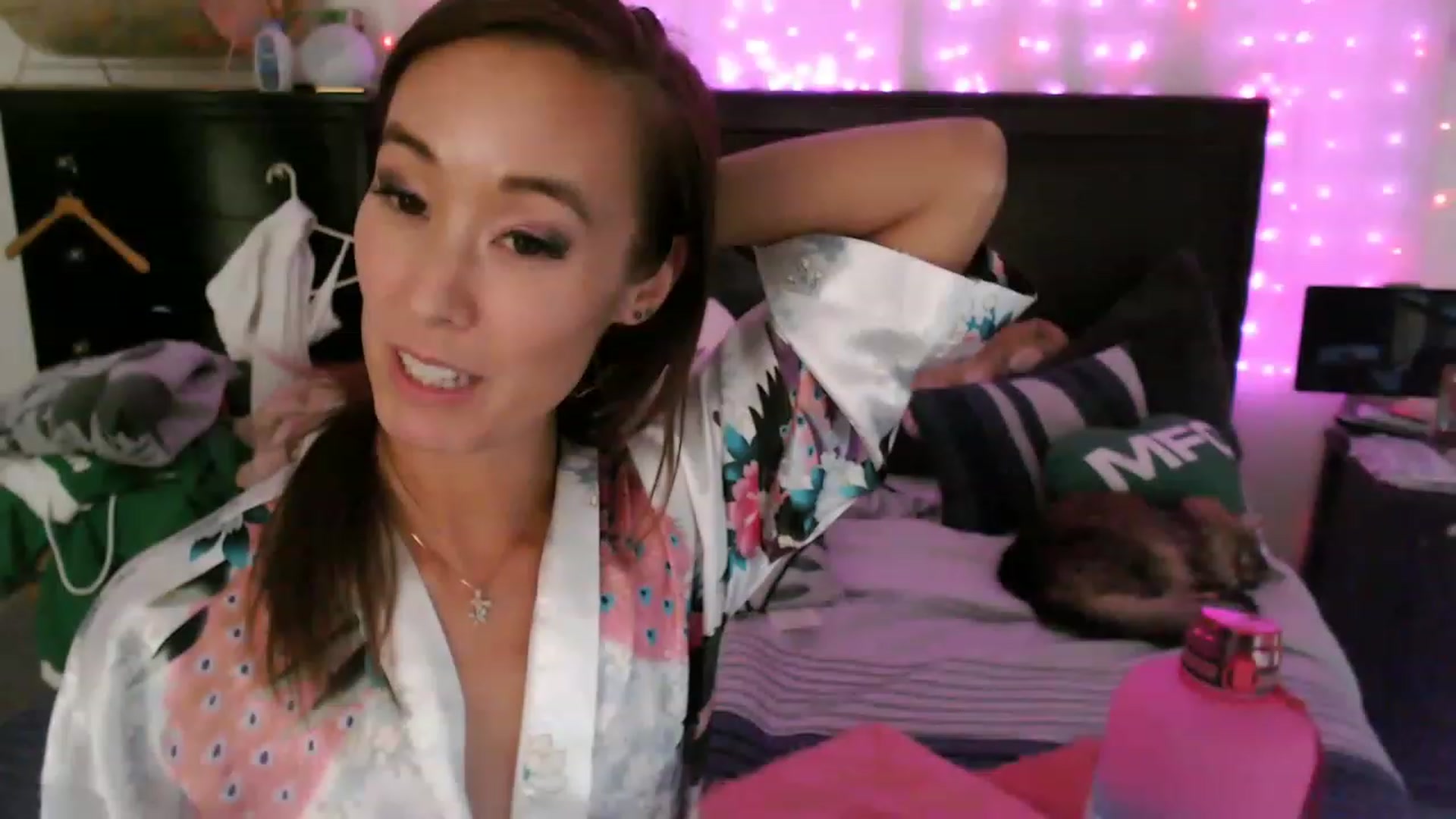 Gallery image thumbnail from Christy_Love's myfreecams stream on, 02/25/2023, 24:02 image 16 of 20