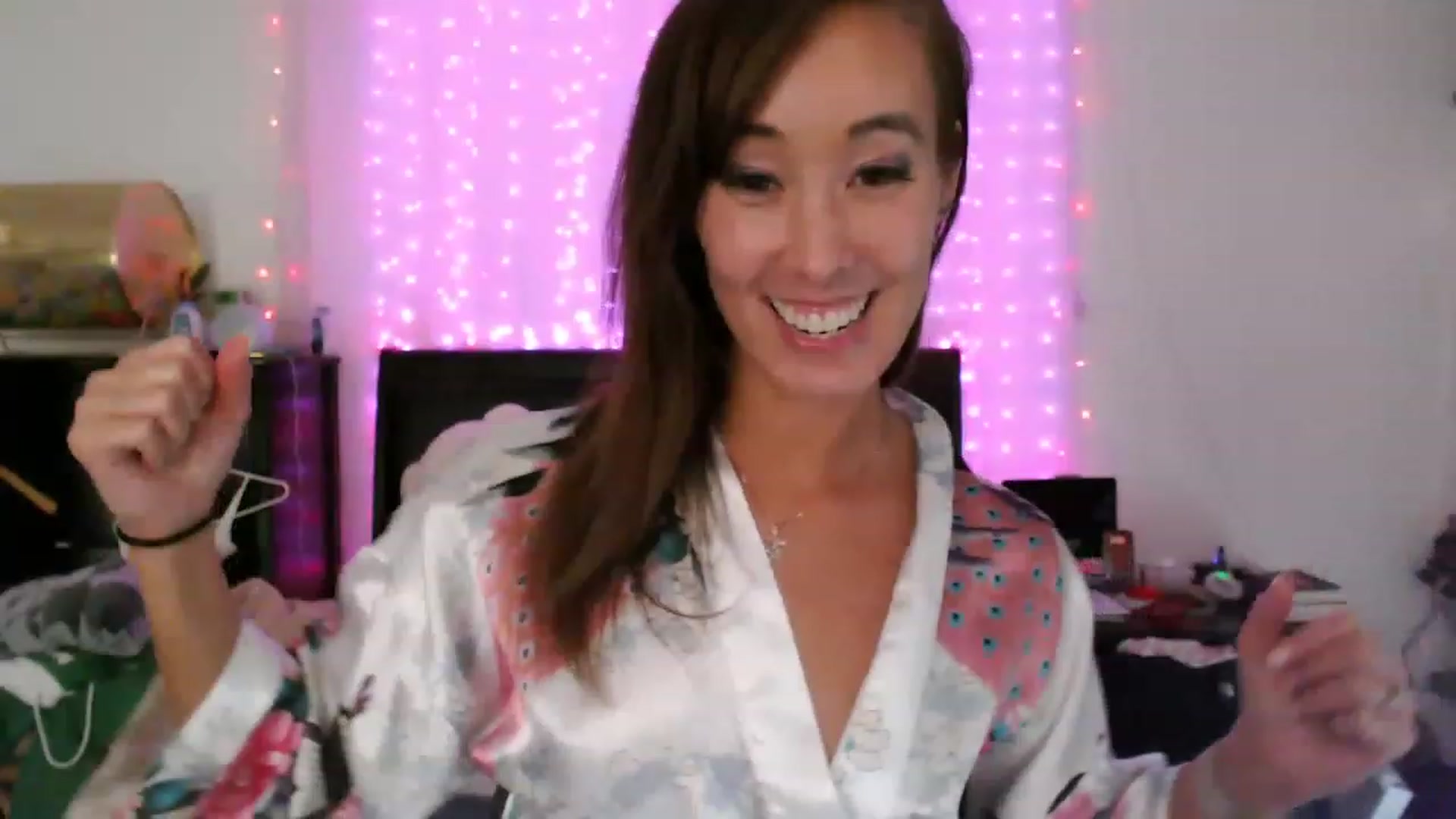 Gallery image thumbnail from Christy_Love's myfreecams stream on, 02/25/2023, 24:02 image 15 of 20