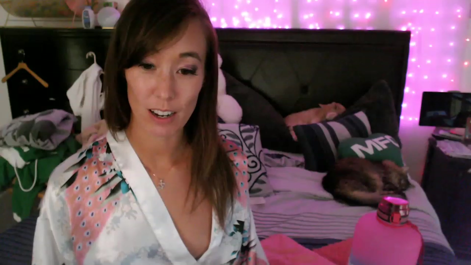Gallery image thumbnail from Christy_Love's myfreecams stream on, 02/25/2023, 01:04 image 10 of 20
