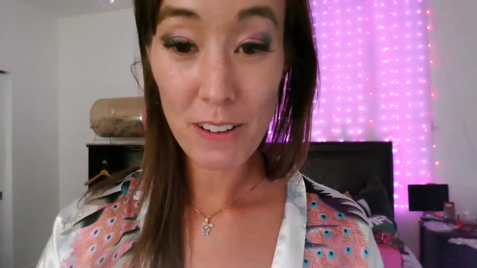 Gallery image thumbnail from Christy_Love's myfreecams stream on, 02/25/2023, 01:04 image 1 of 20