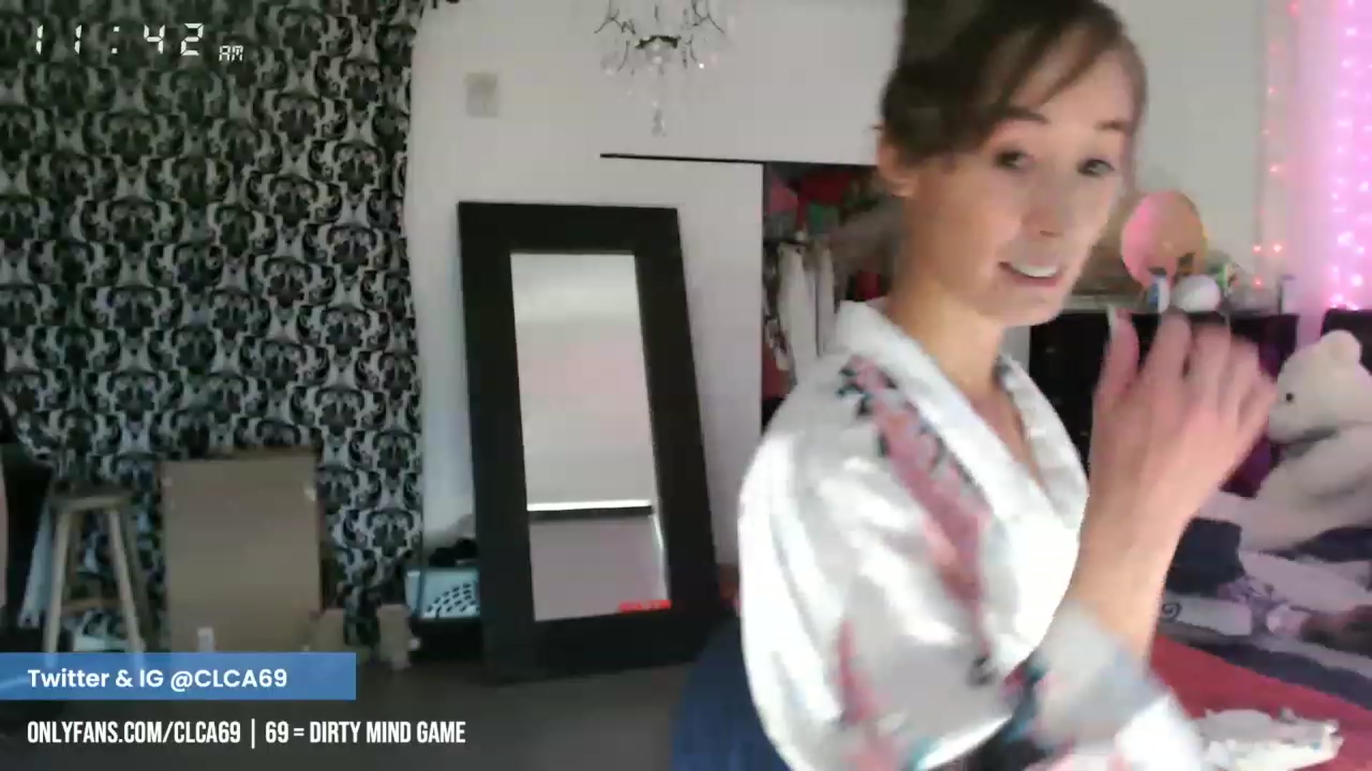 Gallery image thumbnail from Christy_Love's myfreecams stream on, 02/26/2023, 19:54 image 9 of 20