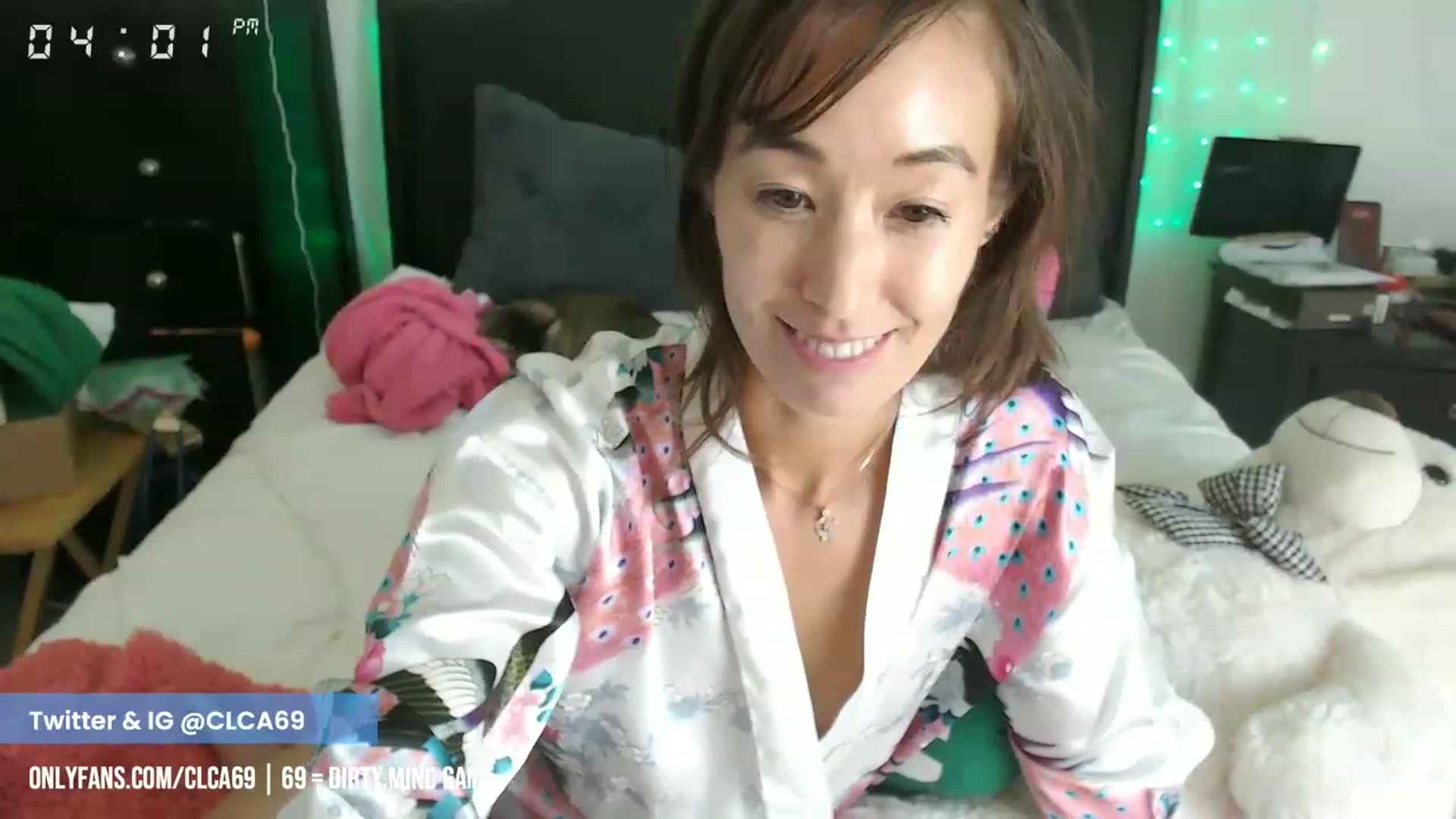 Gallery image thumbnail from Christy_Love's myfreecams stream on, 03/23/2023, 24:05 image 7 of 20