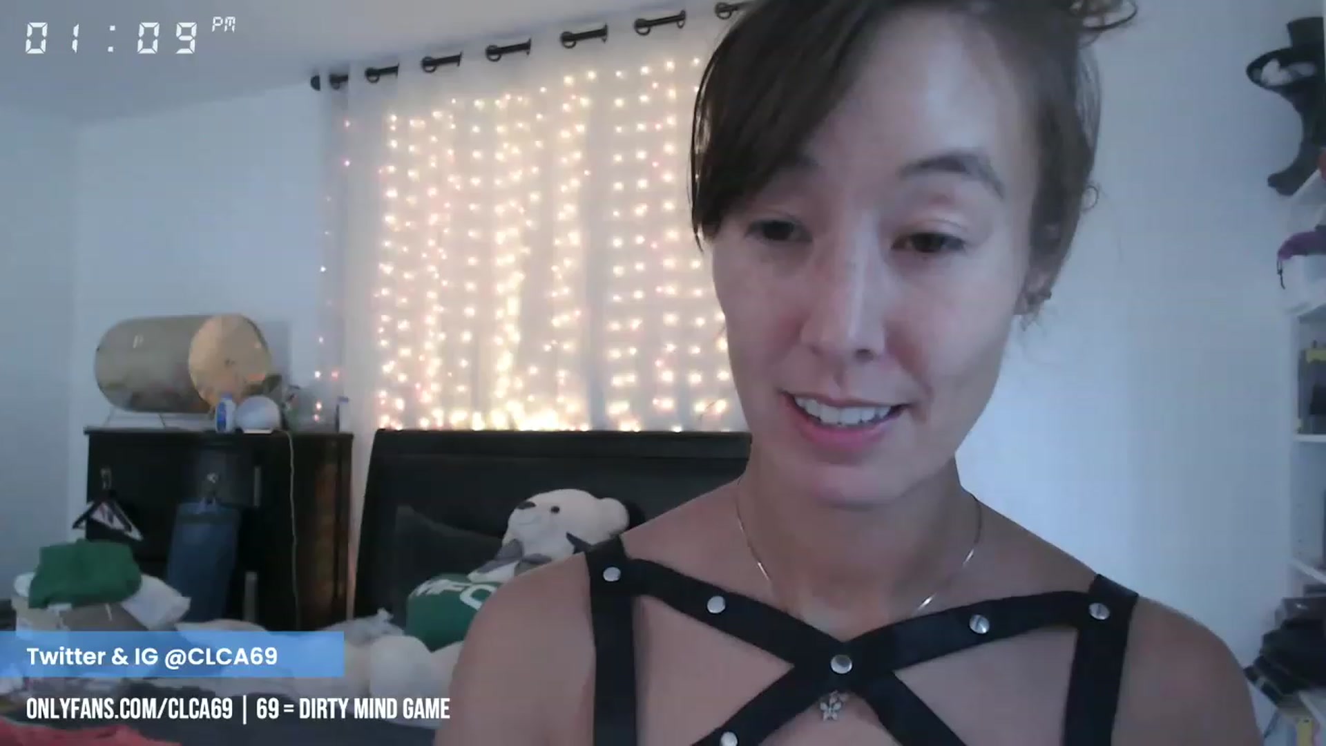 Gallery image thumbnail from Christy_Love's myfreecams stream on, 04/16/2023, 20:26 image 4 of 20