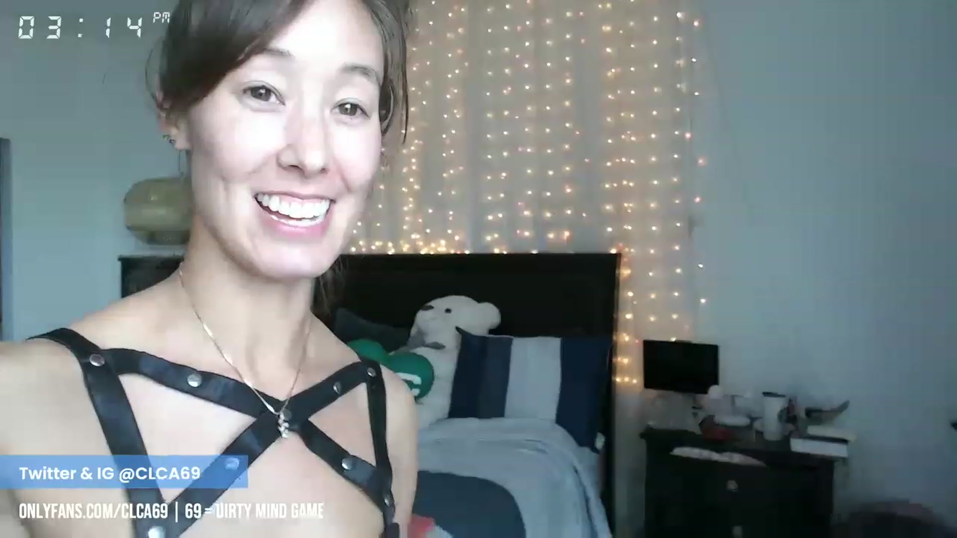 Gallery image thumbnail from Christy_Love's myfreecams stream on, 04/16/2023, 23:04 image 7 of 20