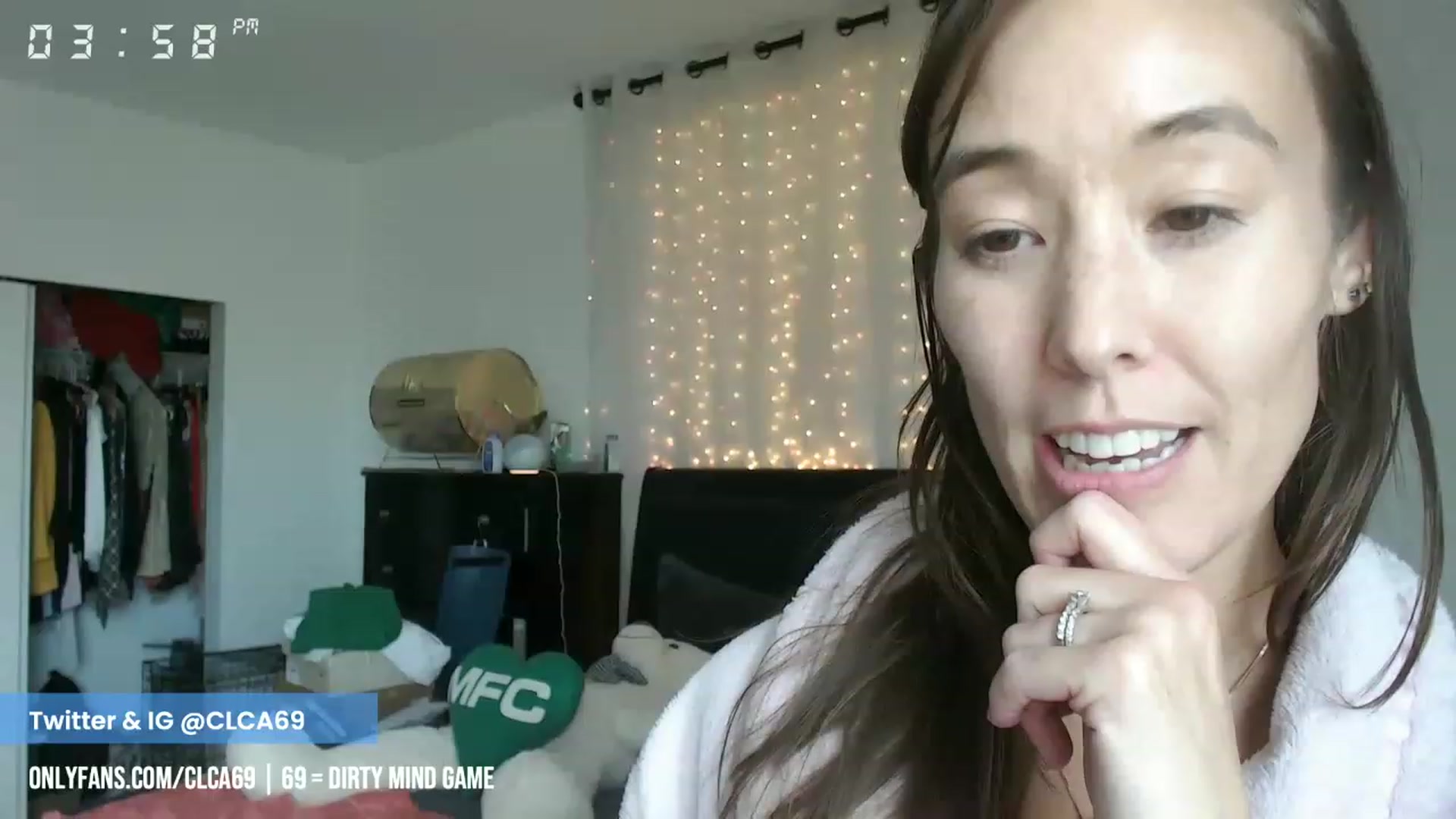 Gallery image thumbnail from Christy_Love's myfreecams stream on, 04/17/2023, 23:01 image 16 of 20