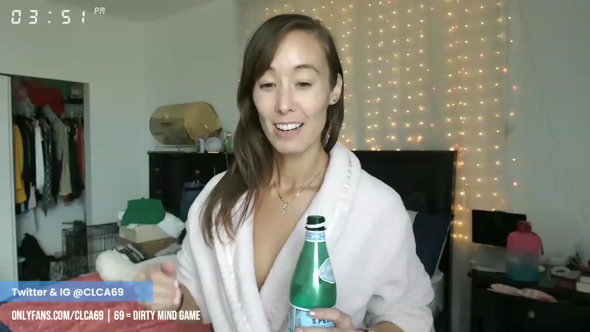 Gallery image thumbnail from Christy_Love's myfreecams stream on, 04/17/2023, 23:01 image 3 of 20