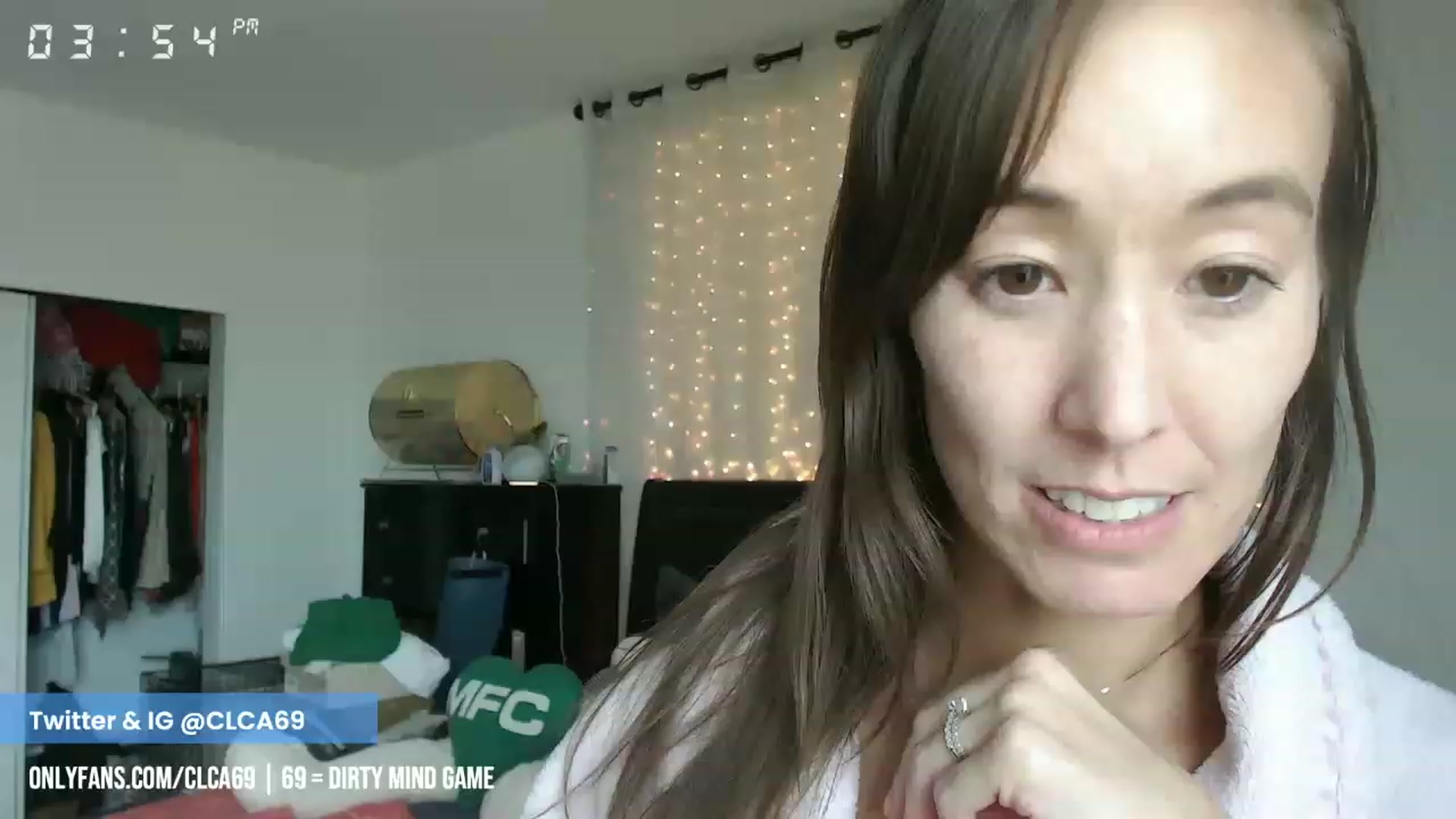 Gallery image thumbnail from Christy_Love's myfreecams stream on, 04/17/2023, 23:01 image 10 of 20