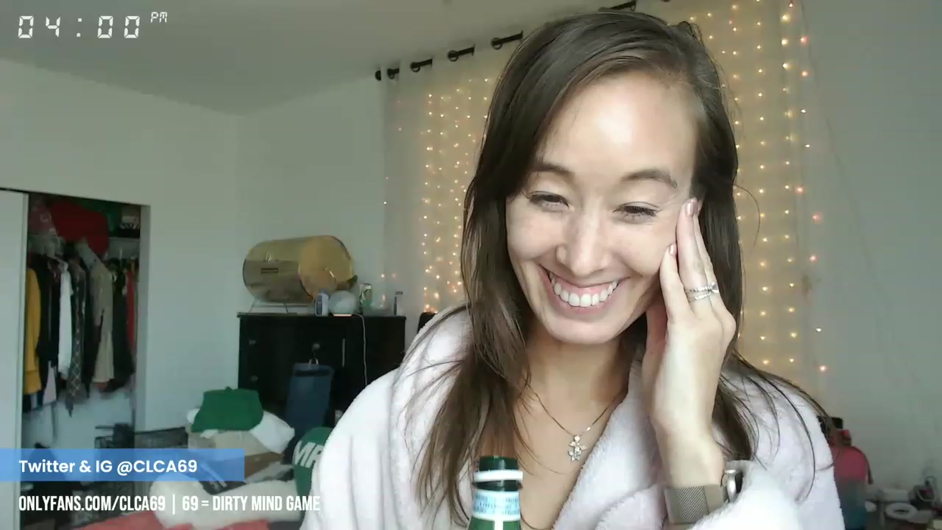 Gallery image thumbnail from Christy_Love's myfreecams stream on, 04/17/2023, 23:01 image 20 of 20