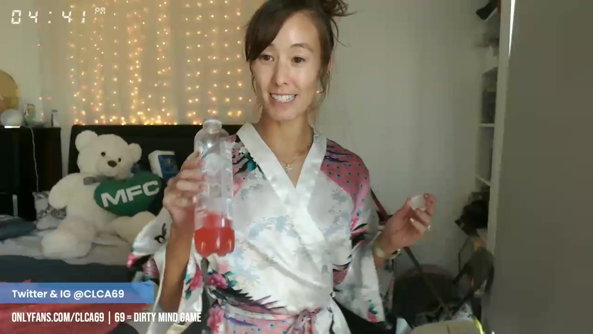 Gallery image thumbnail from Christy_Love's myfreecams stream on, 04/26/2023, 24:04 image 9 of 20