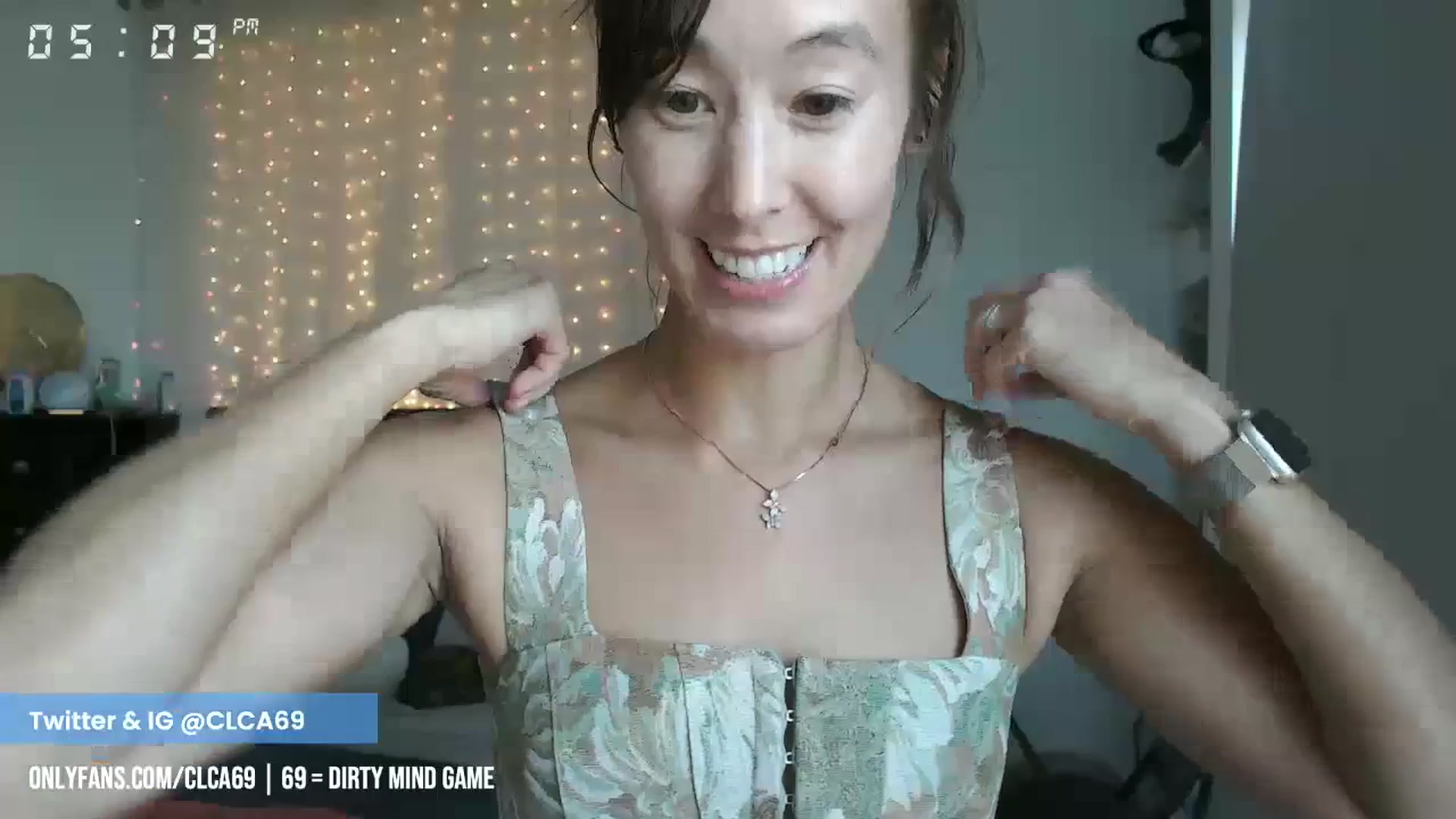 Gallery image thumbnail from Christy_Love's myfreecams stream on, 04/26/2023, 24:04 image 19 of 20