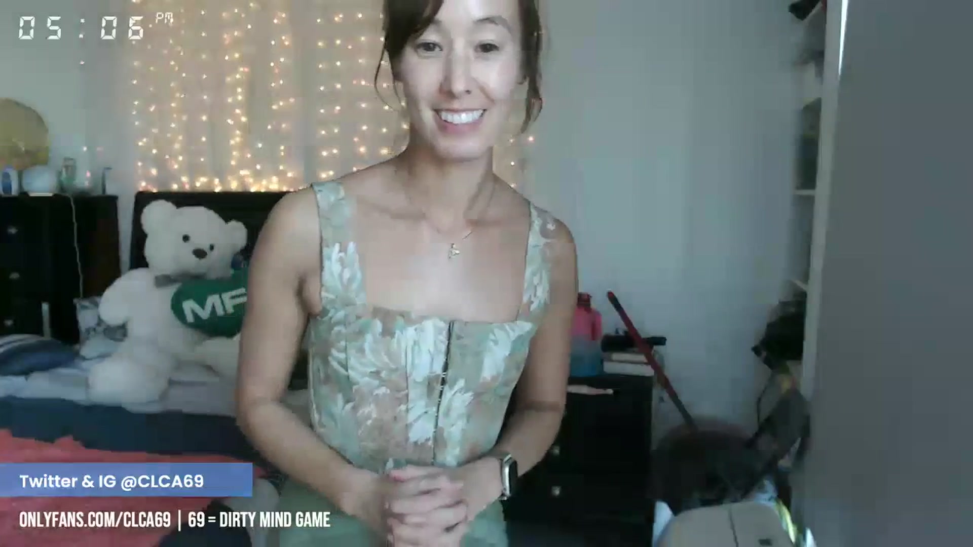 Gallery image thumbnail from Christy_Love's myfreecams stream on, 04/26/2023, 24:22 image 3 of 20