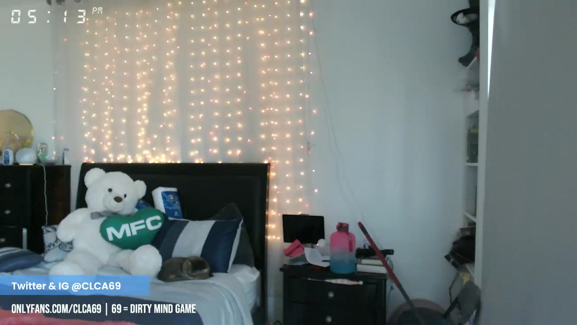 Gallery image thumbnail from Christy_Love's myfreecams stream on, 04/26/2023, 24:22 image 12 of 20